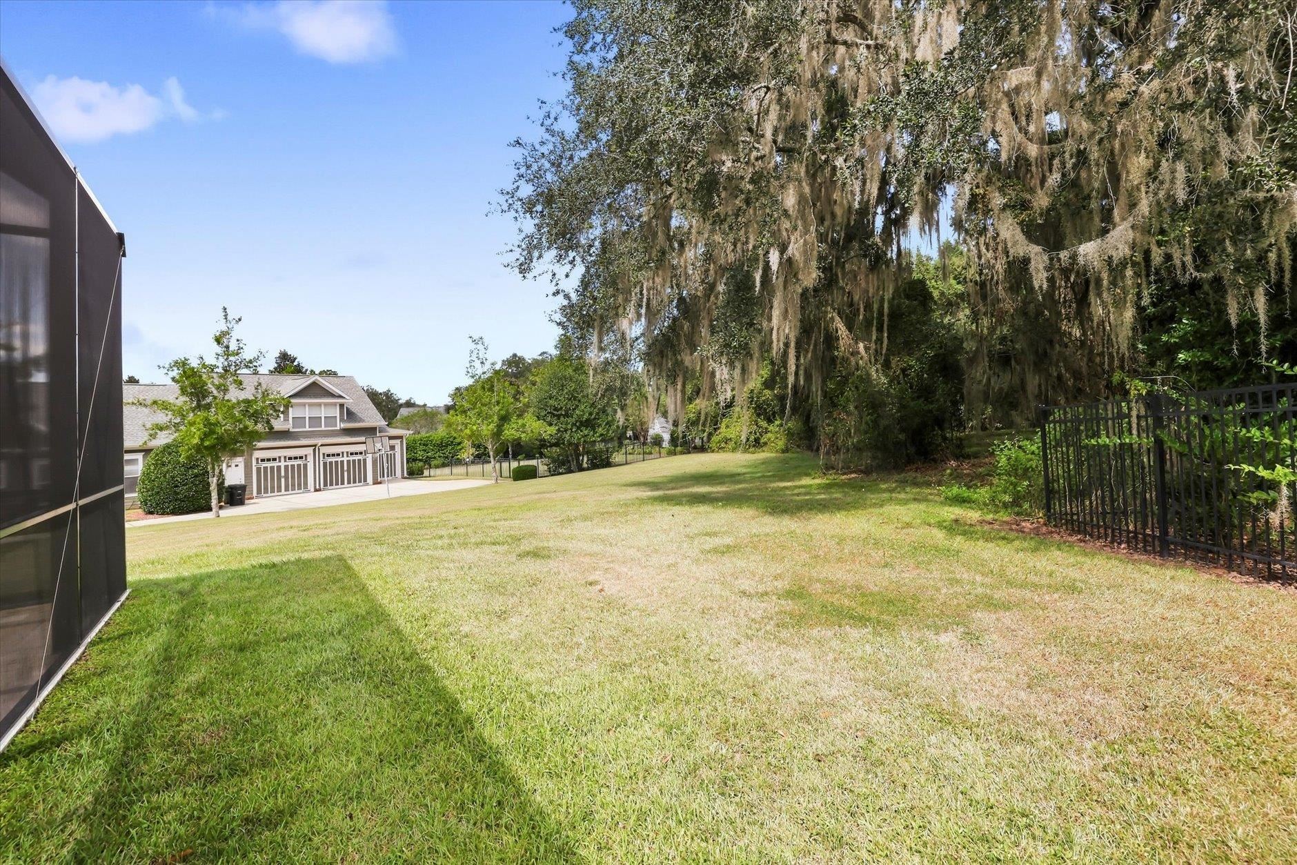 4102 FAULKNER Lane