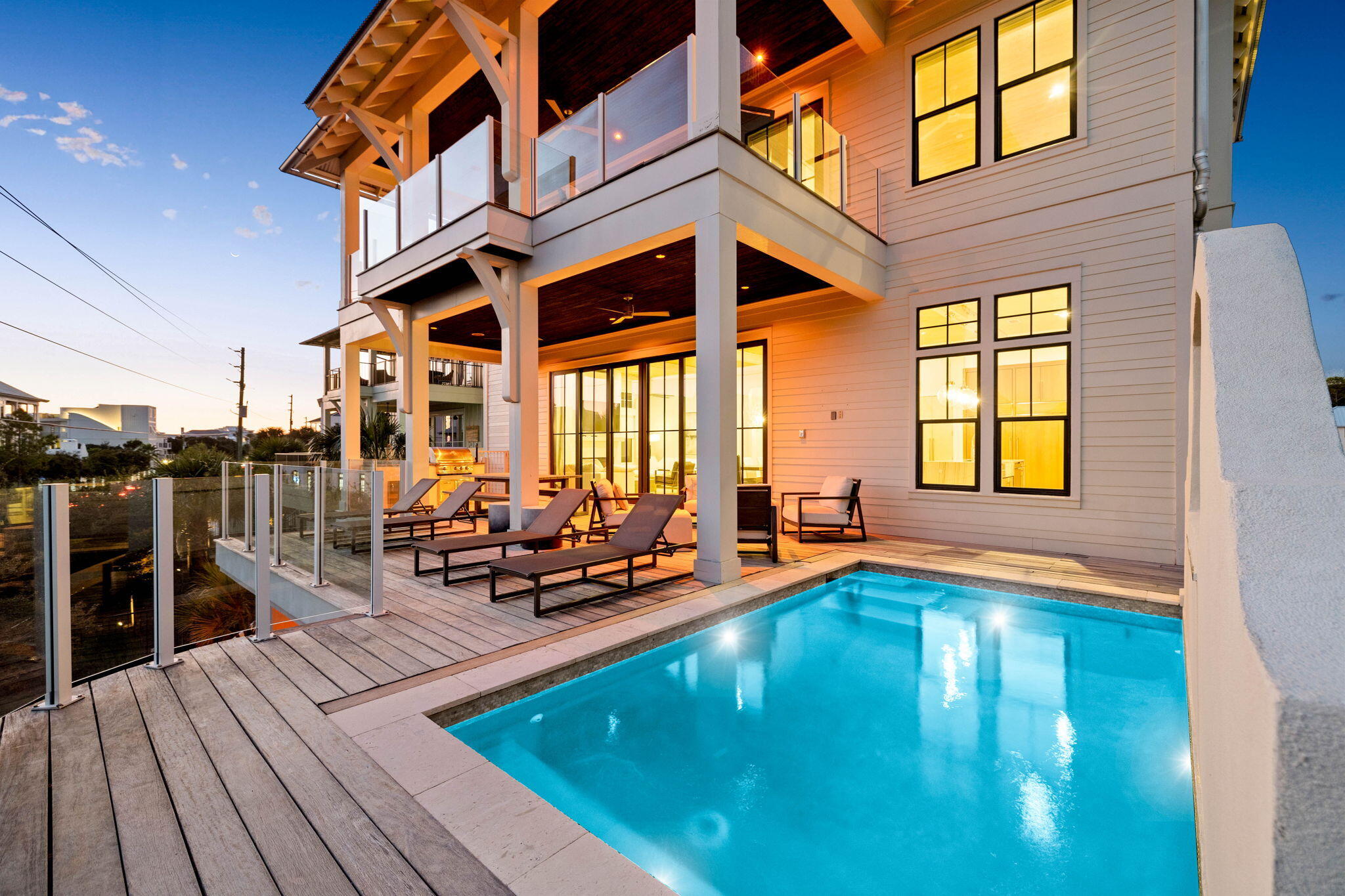 3537 E County Highway 30A