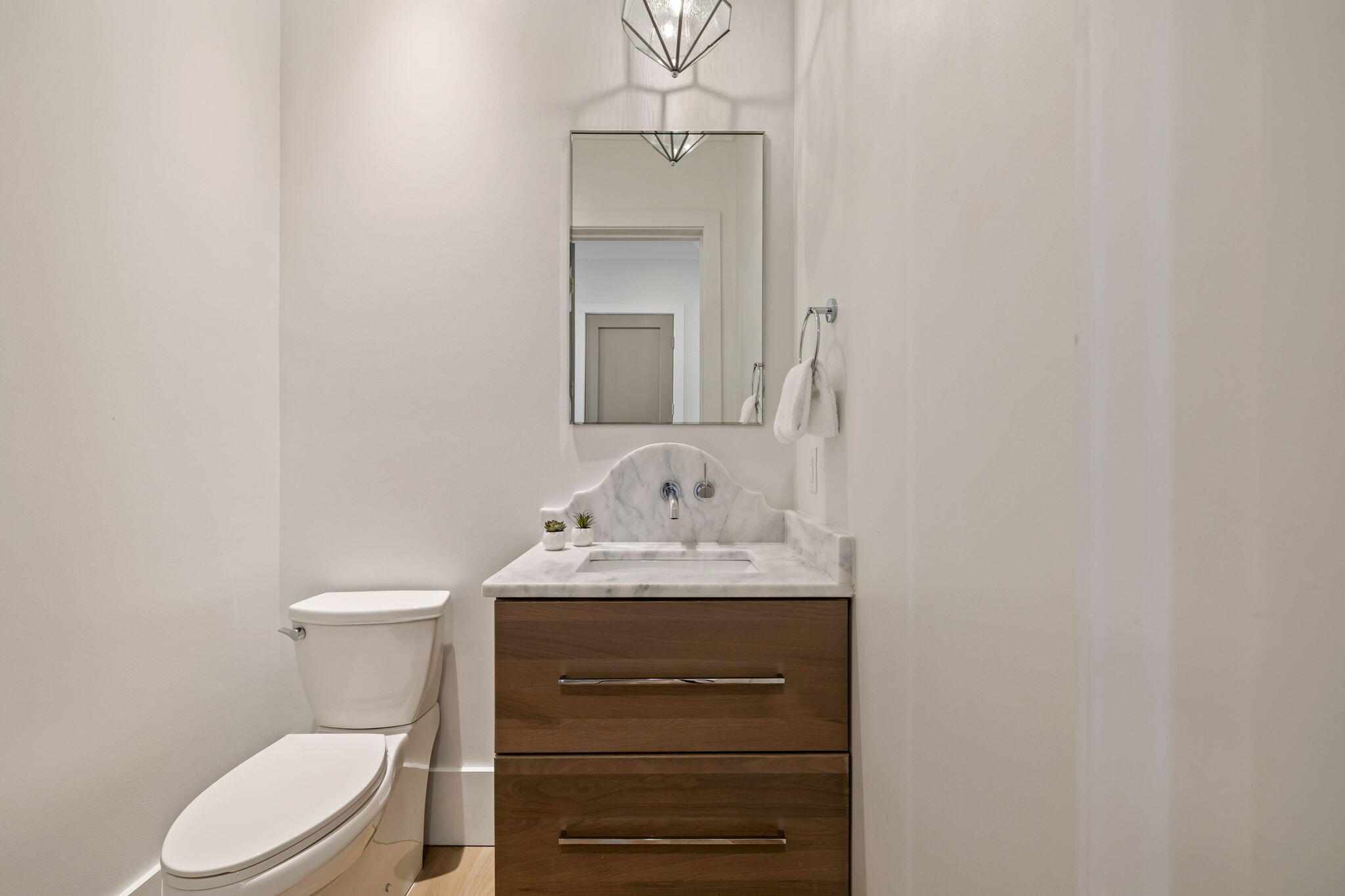 3537 E County Highway 30A