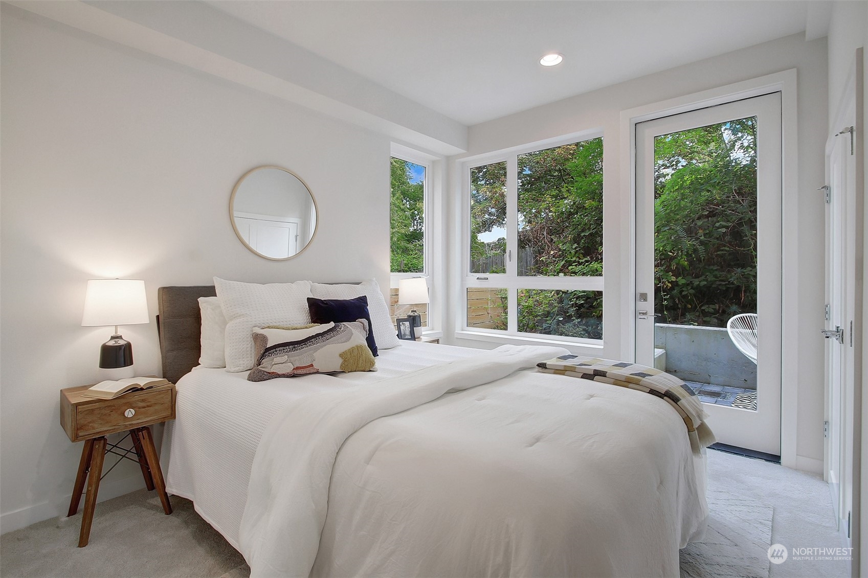 3938 C S Pearl Street