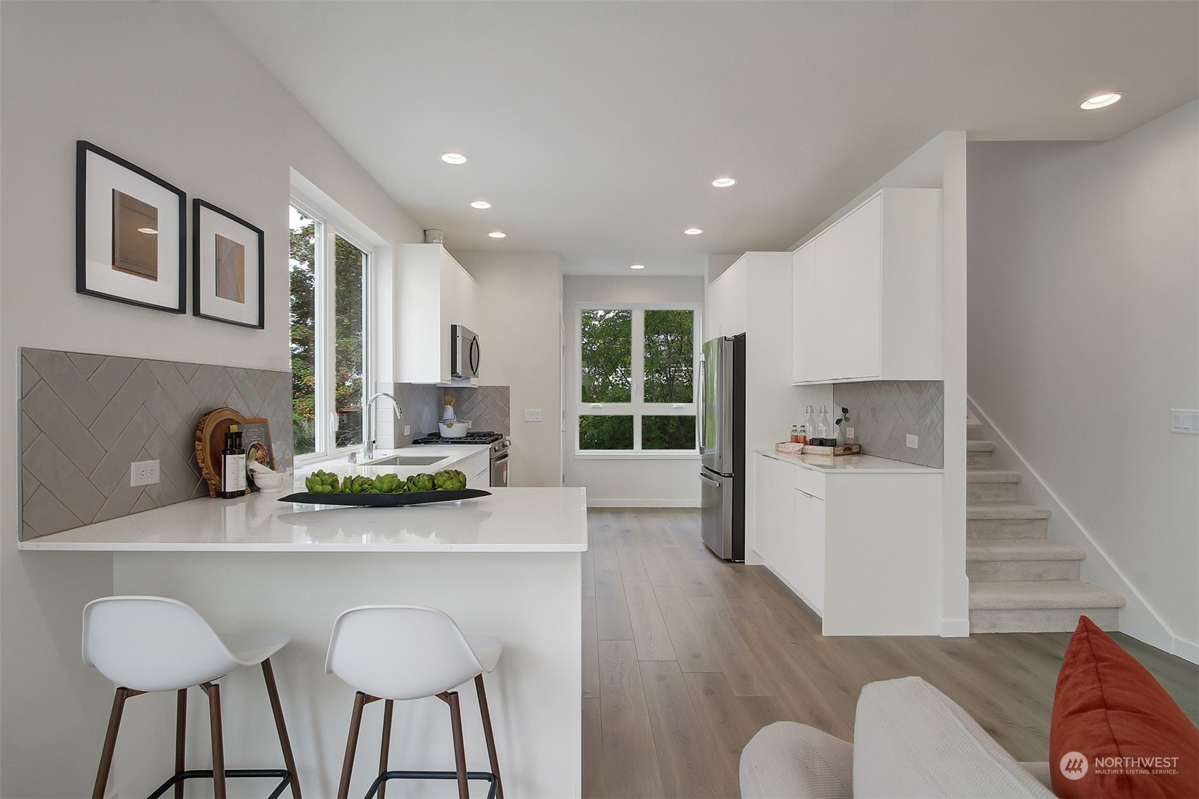 3938 C S Pearl Street