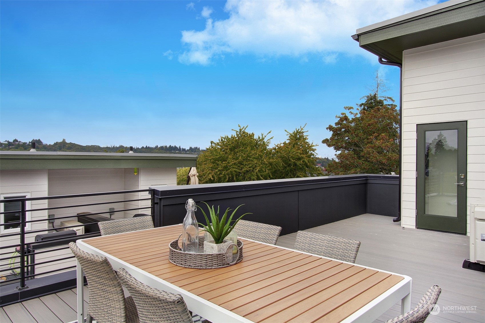 3938 C S Pearl Street