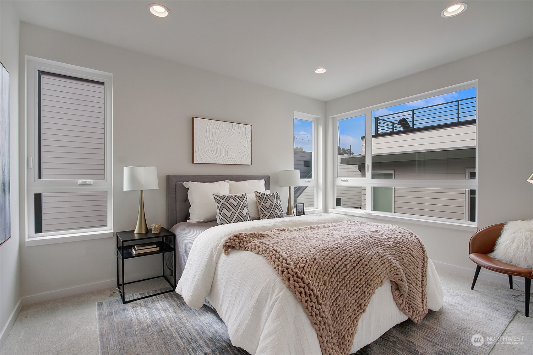 3938 C S Pearl Street