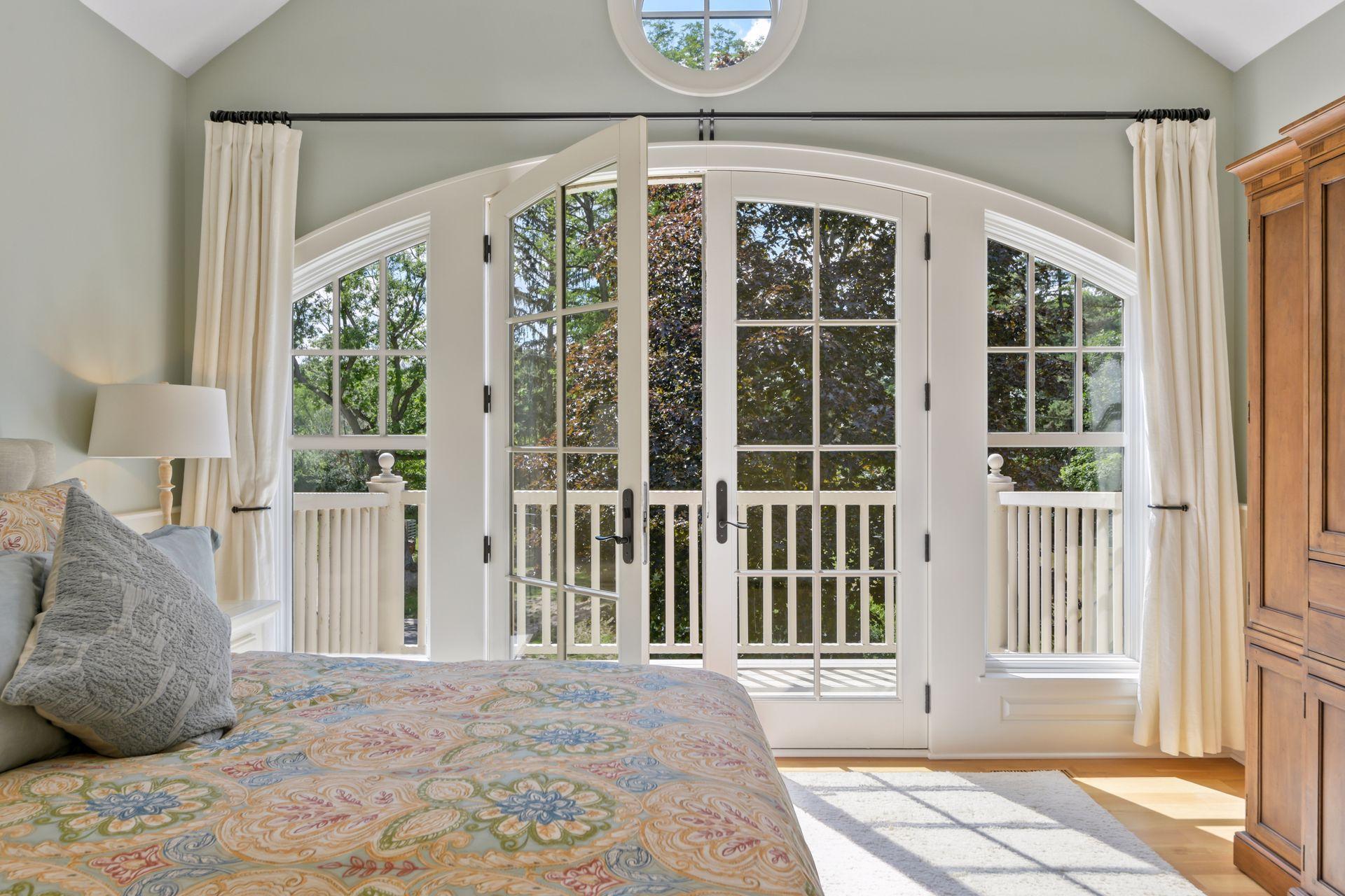 460 E Long Lake Road