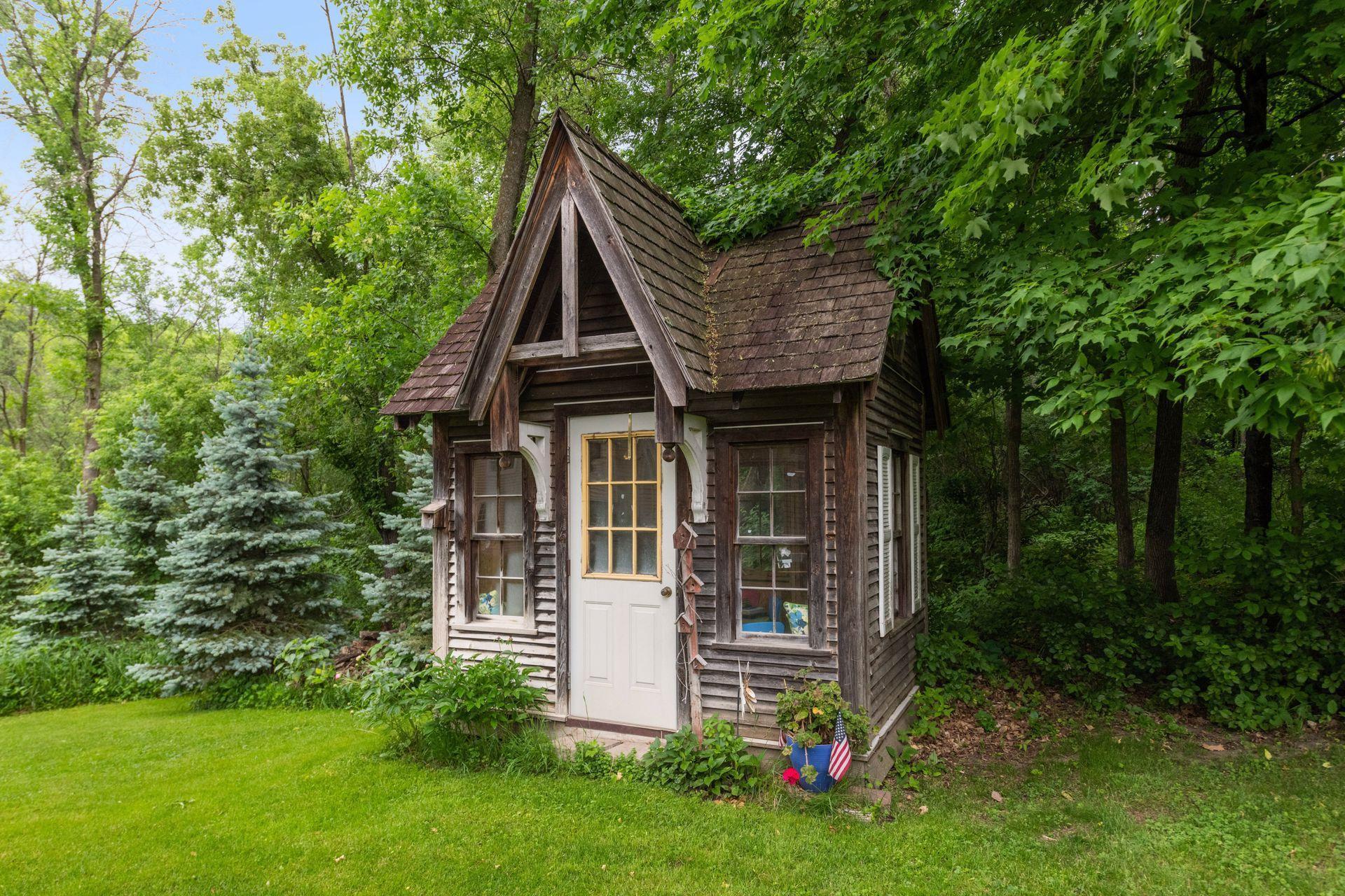 460 E Long Lake Road