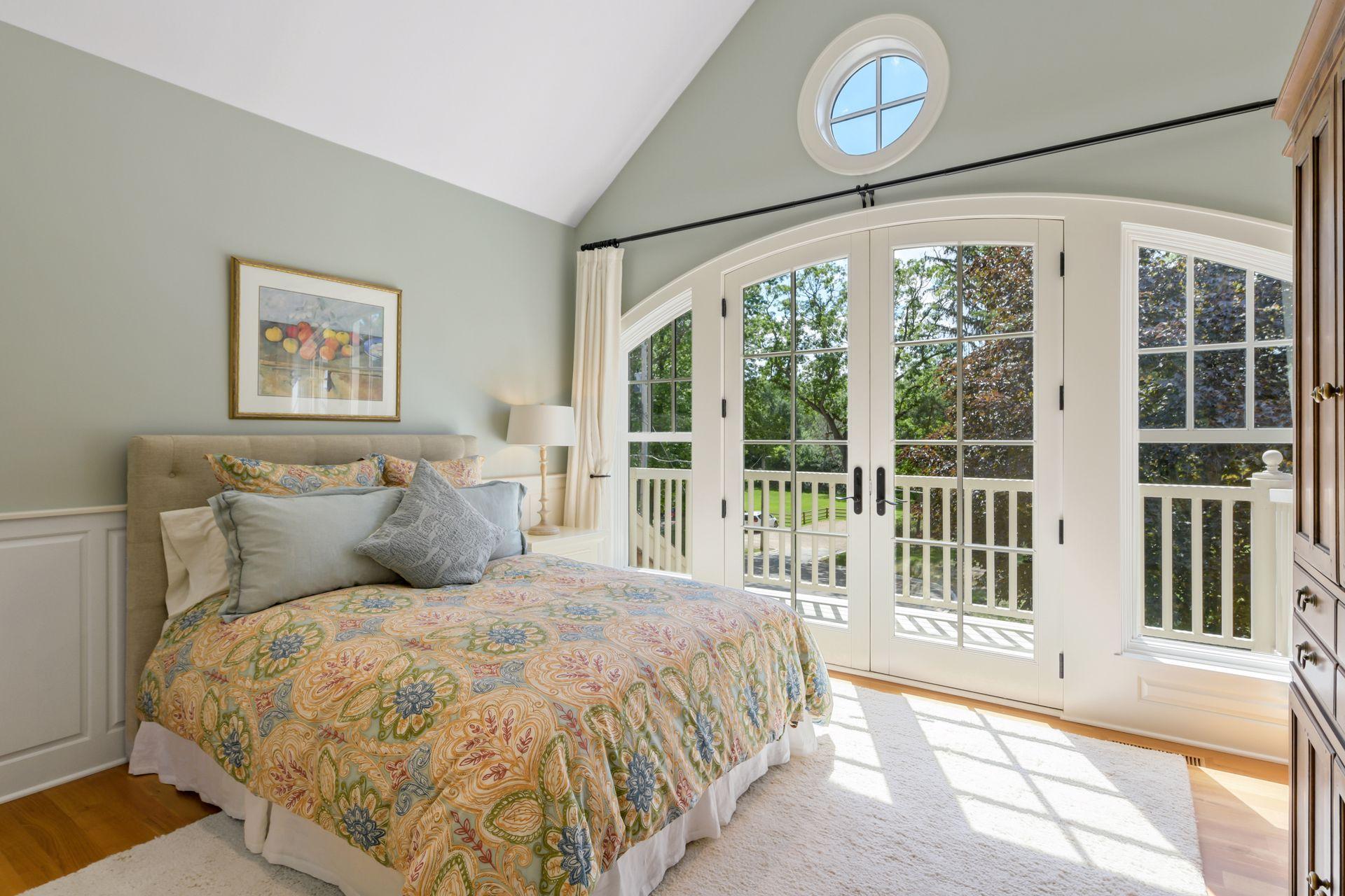 460 E Long Lake Road