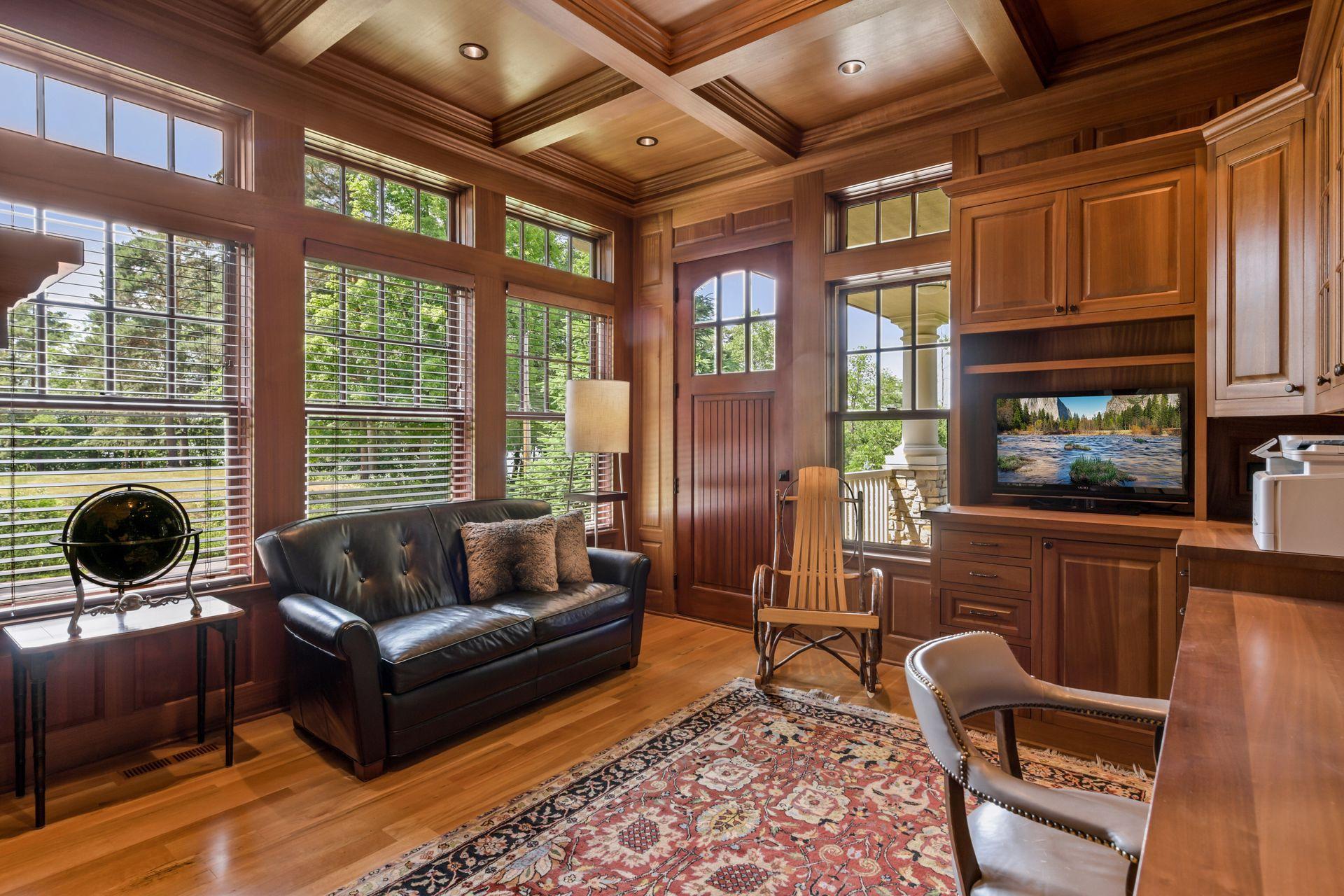 460 E Long Lake Road