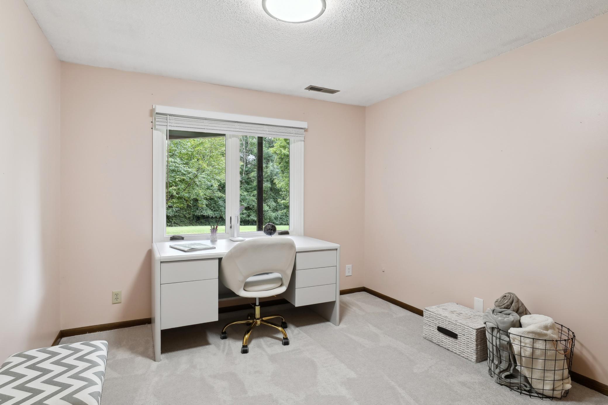 545 D Chene Circle