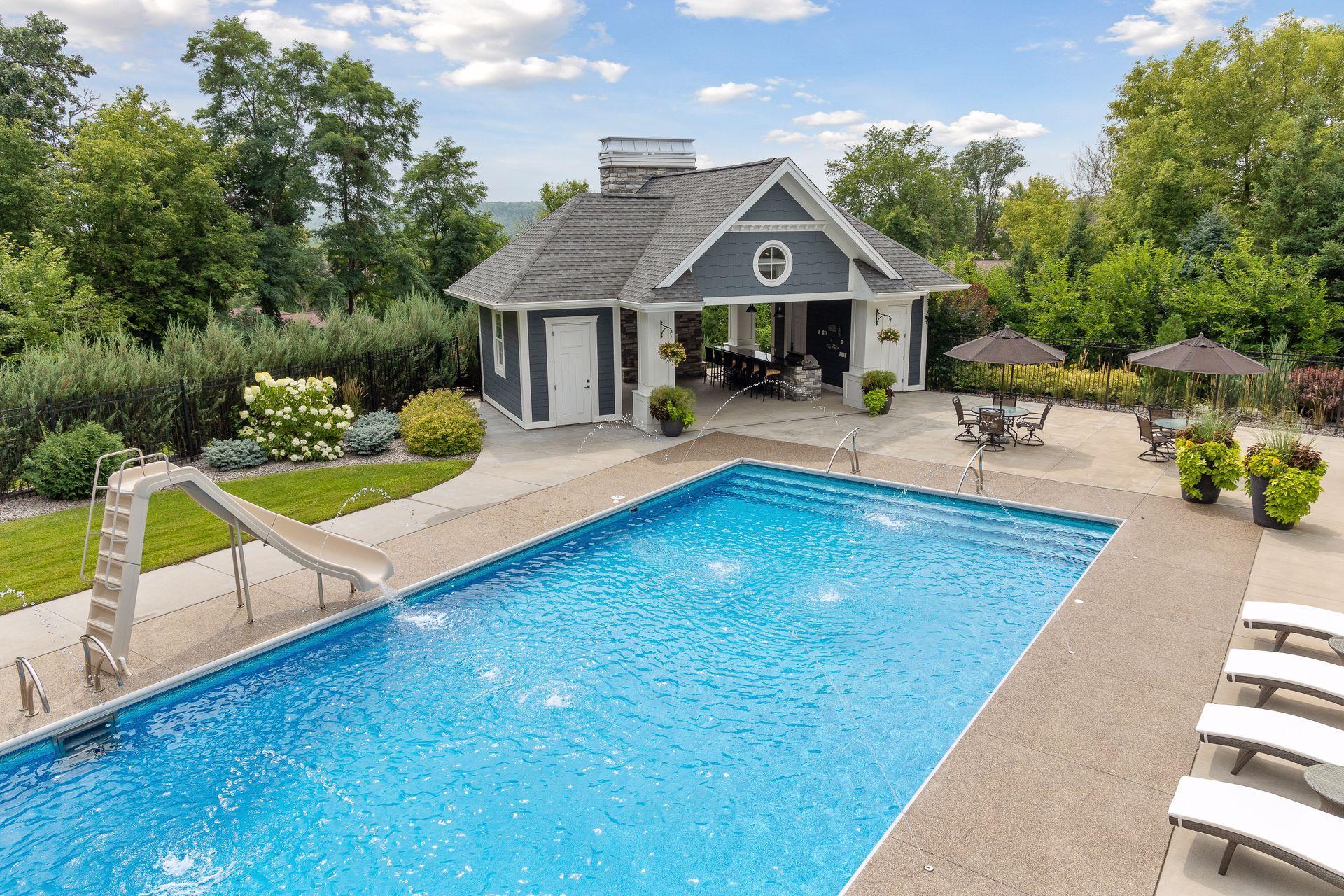 1811 Crestview Court