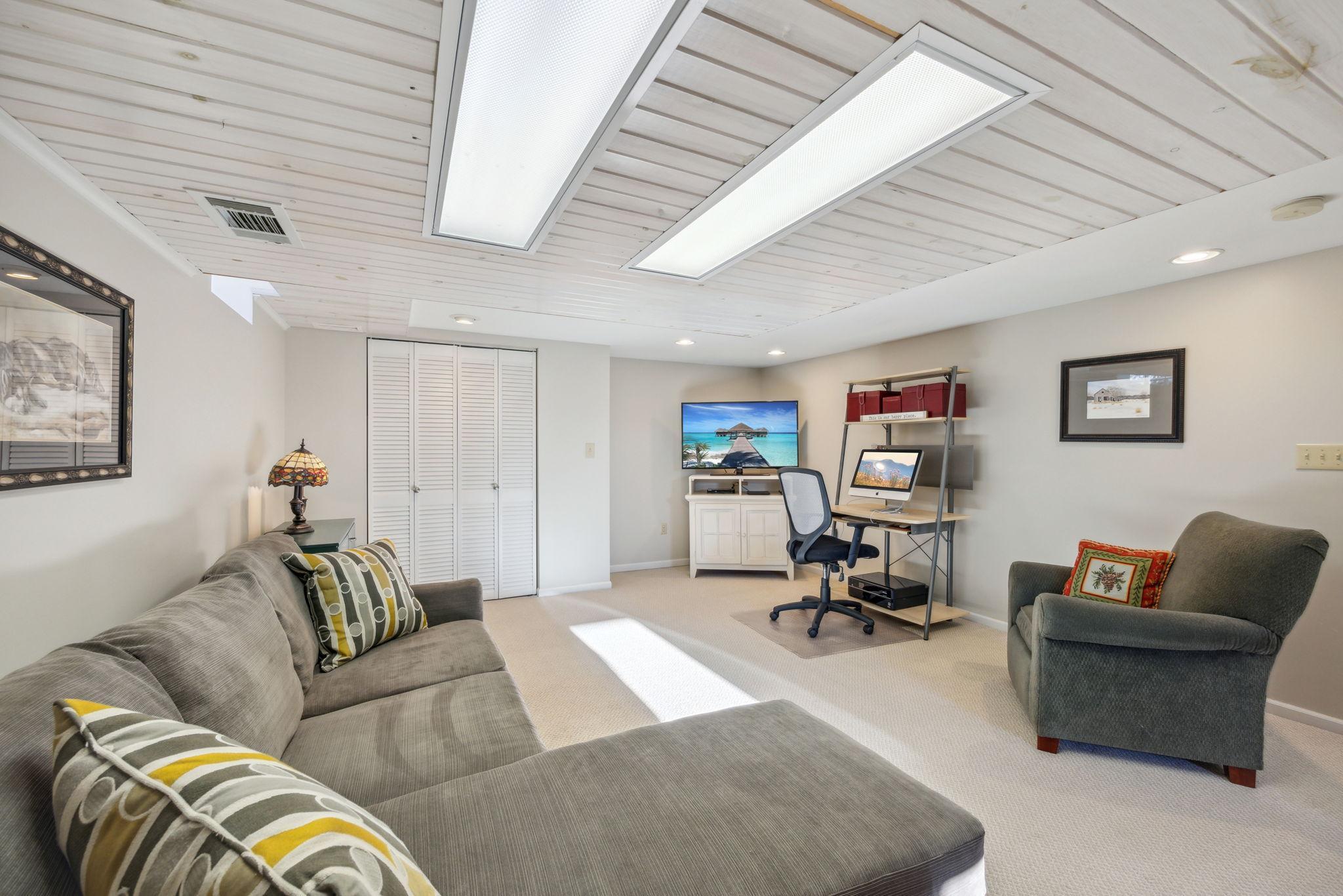 3274 Library Lane