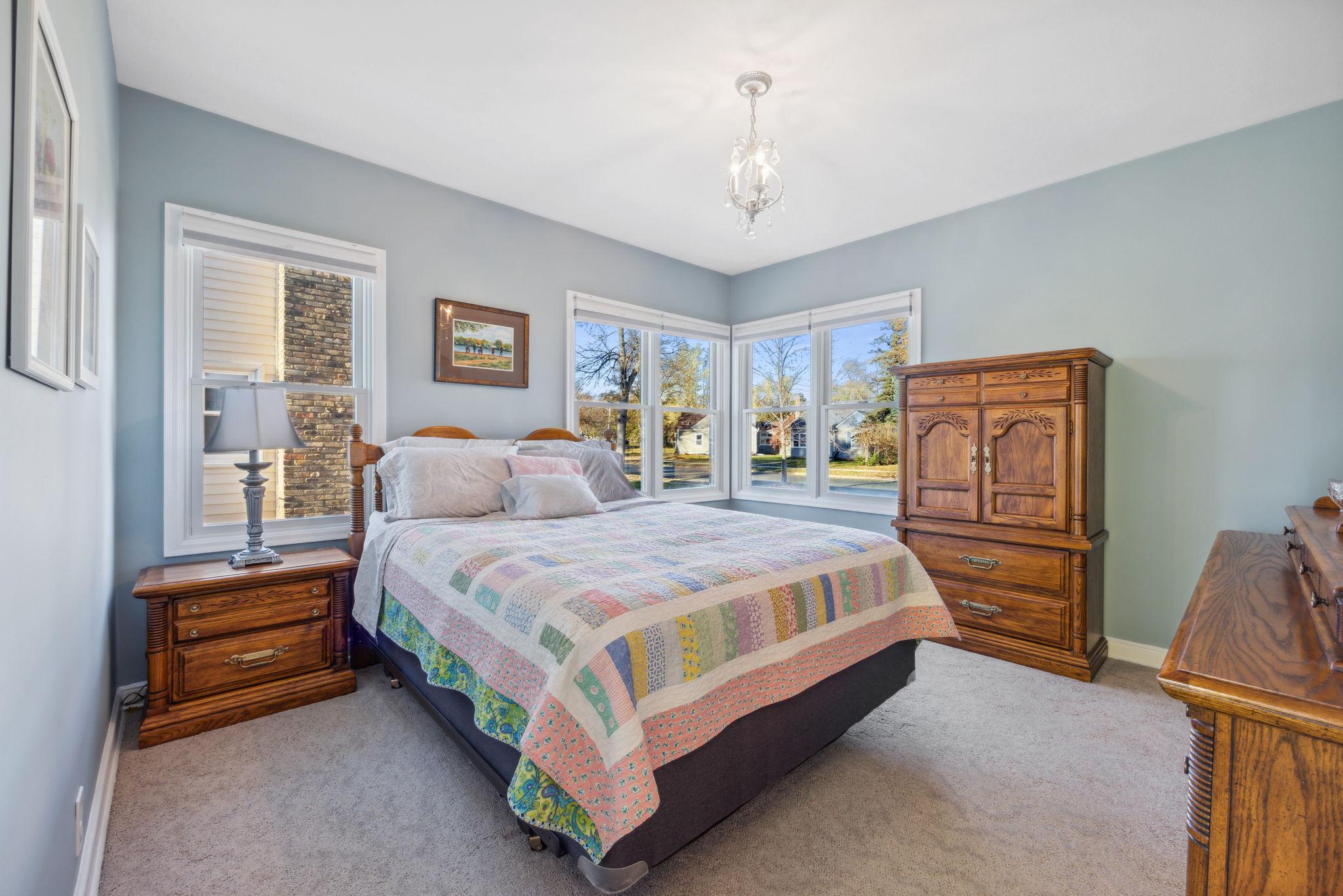 3274 Library Lane