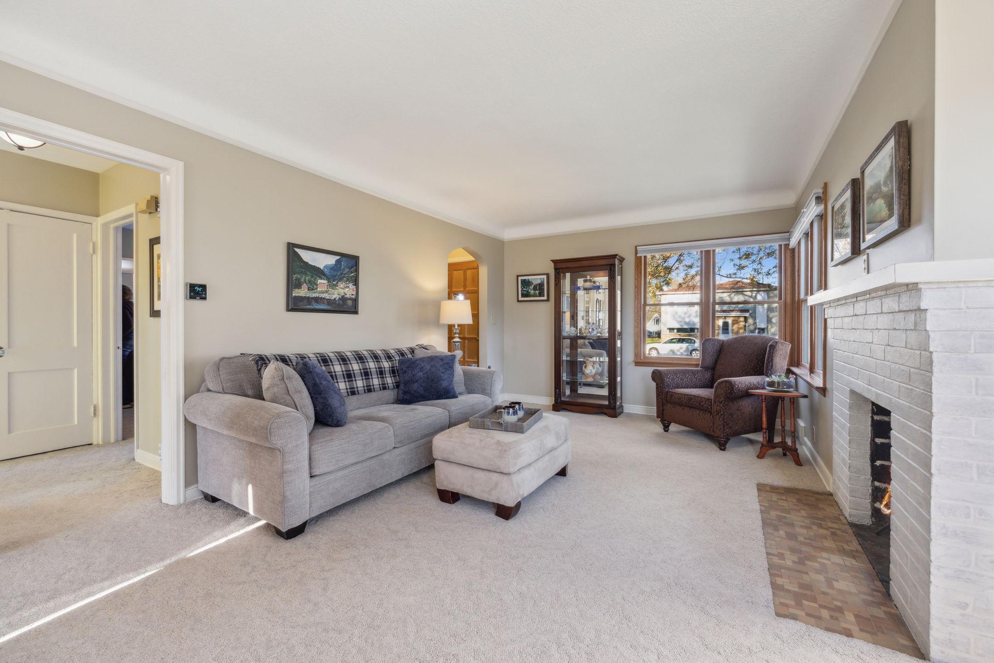 3274 Library Lane