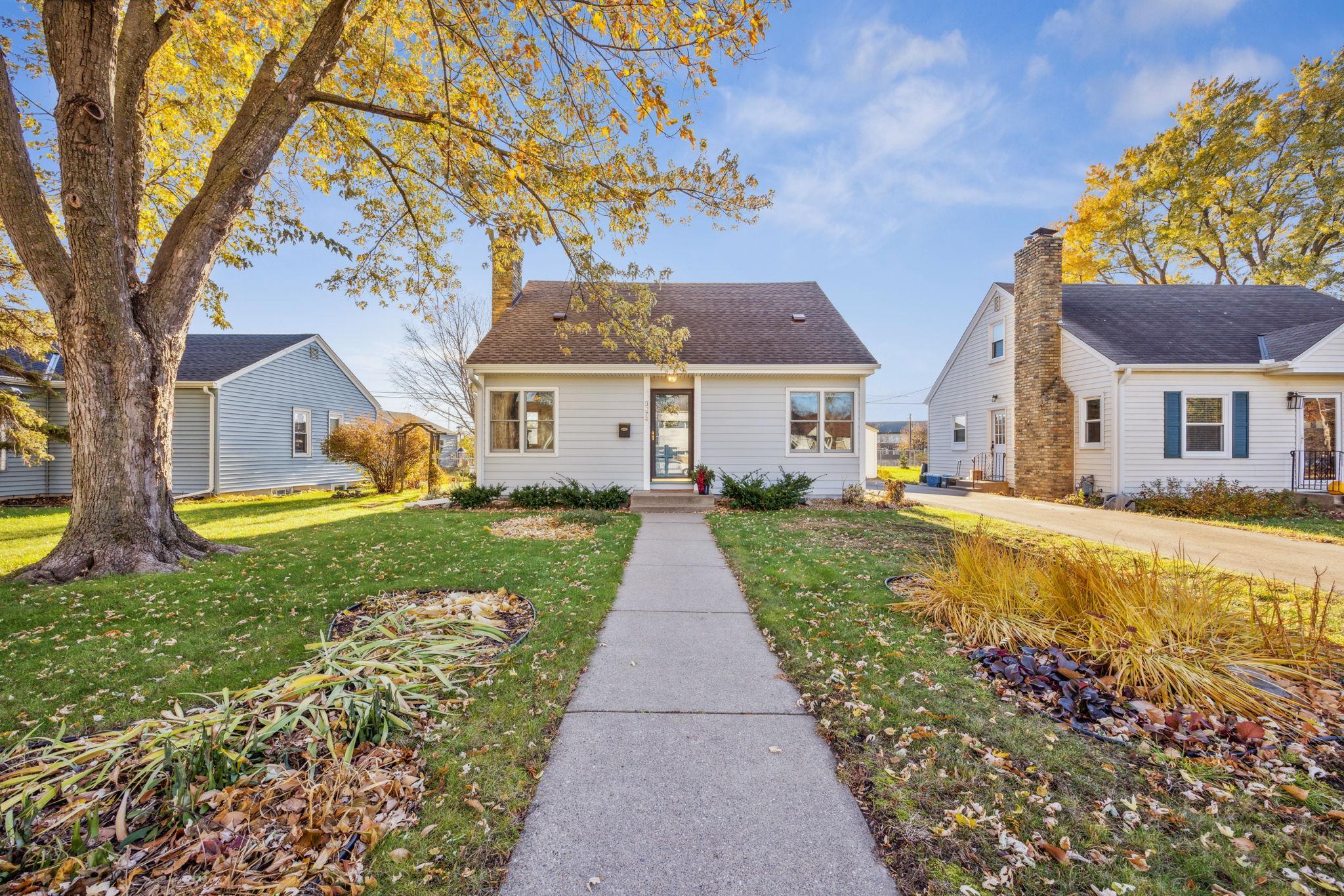 3274 Library Lane