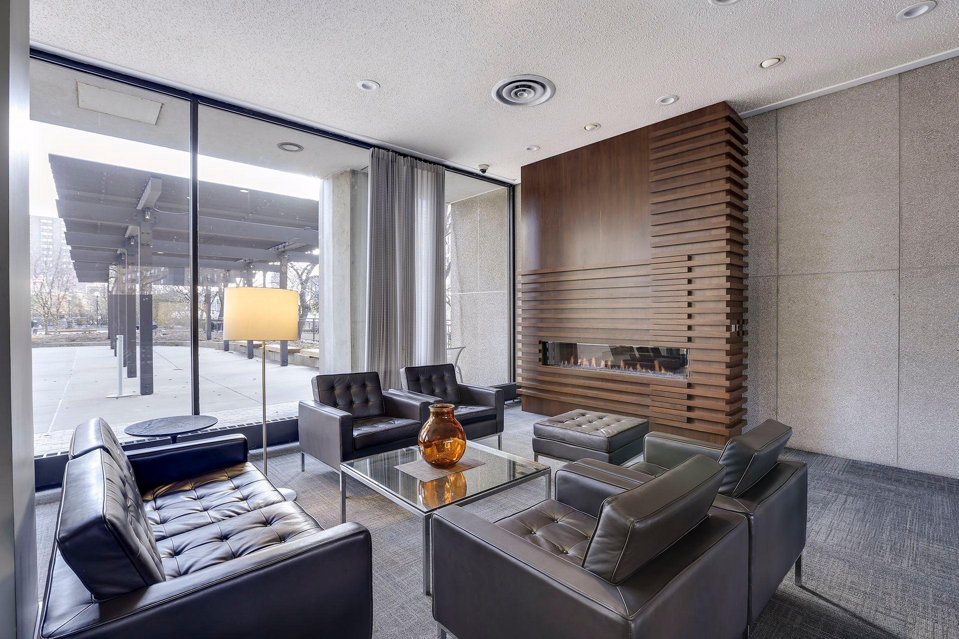 19 S 1st Street Unit: B1402