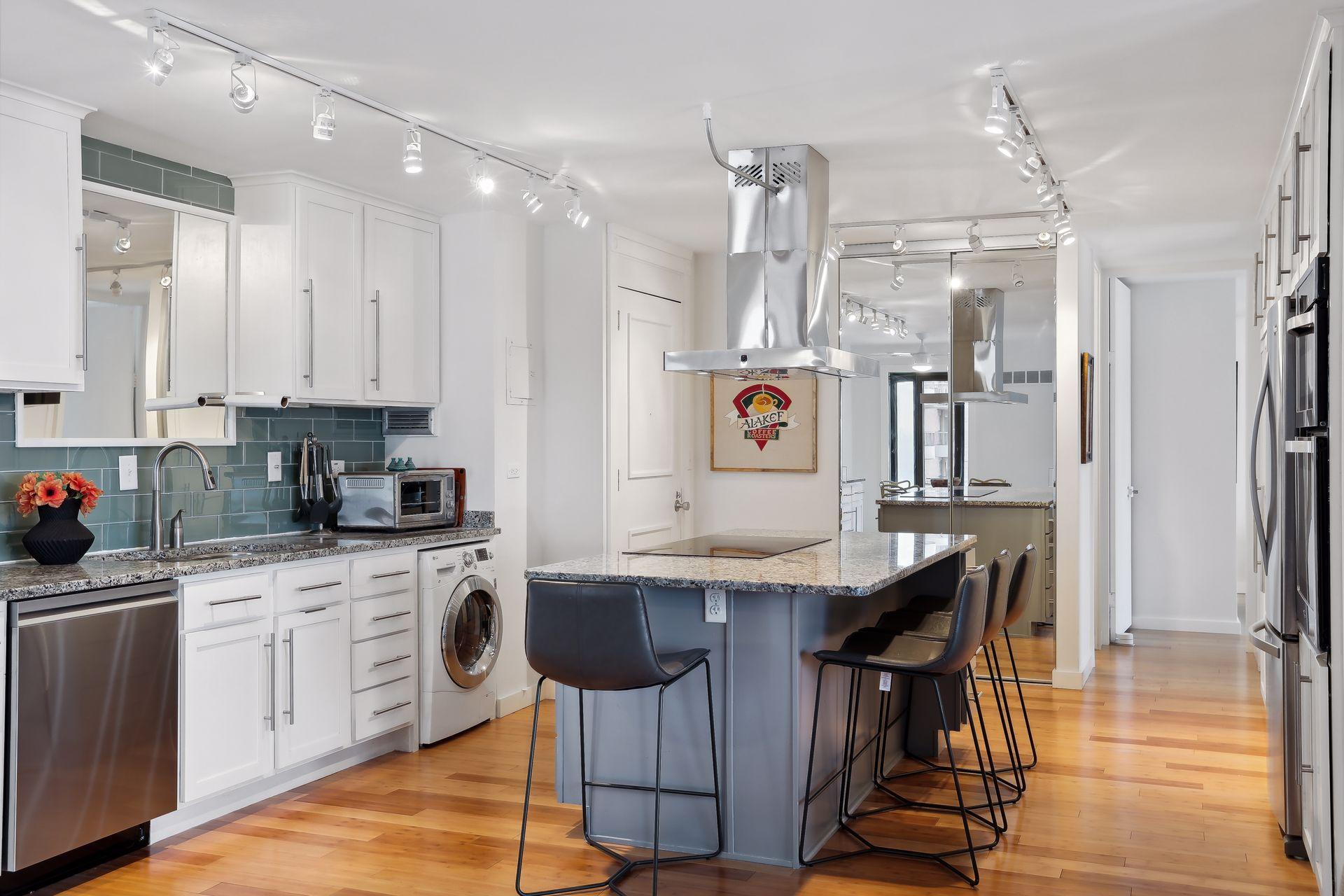 19 S 1st Street Unit: B1402