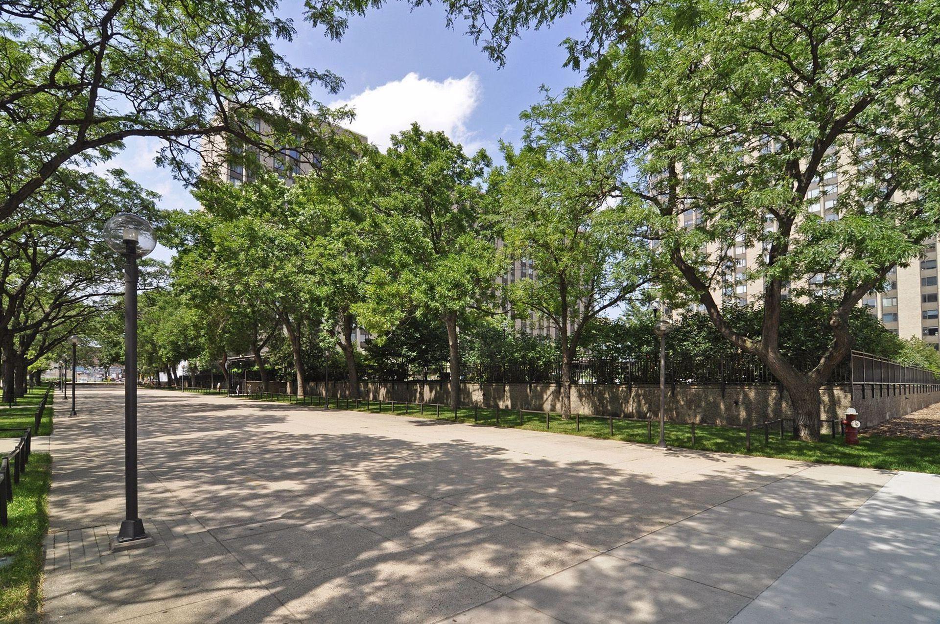 19 S 1st Street Unit: B1402