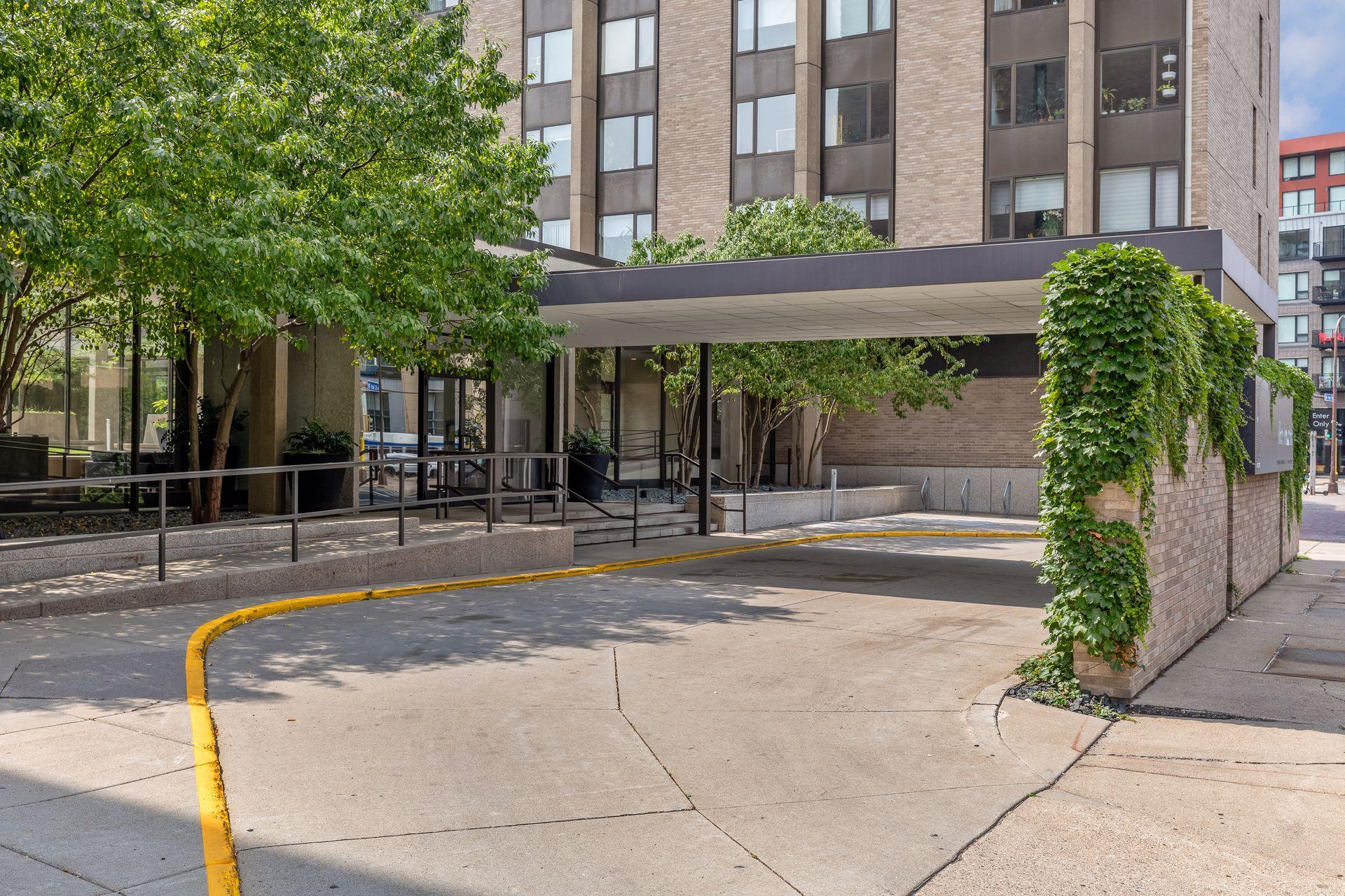 19 S 1st Street Unit: B1402