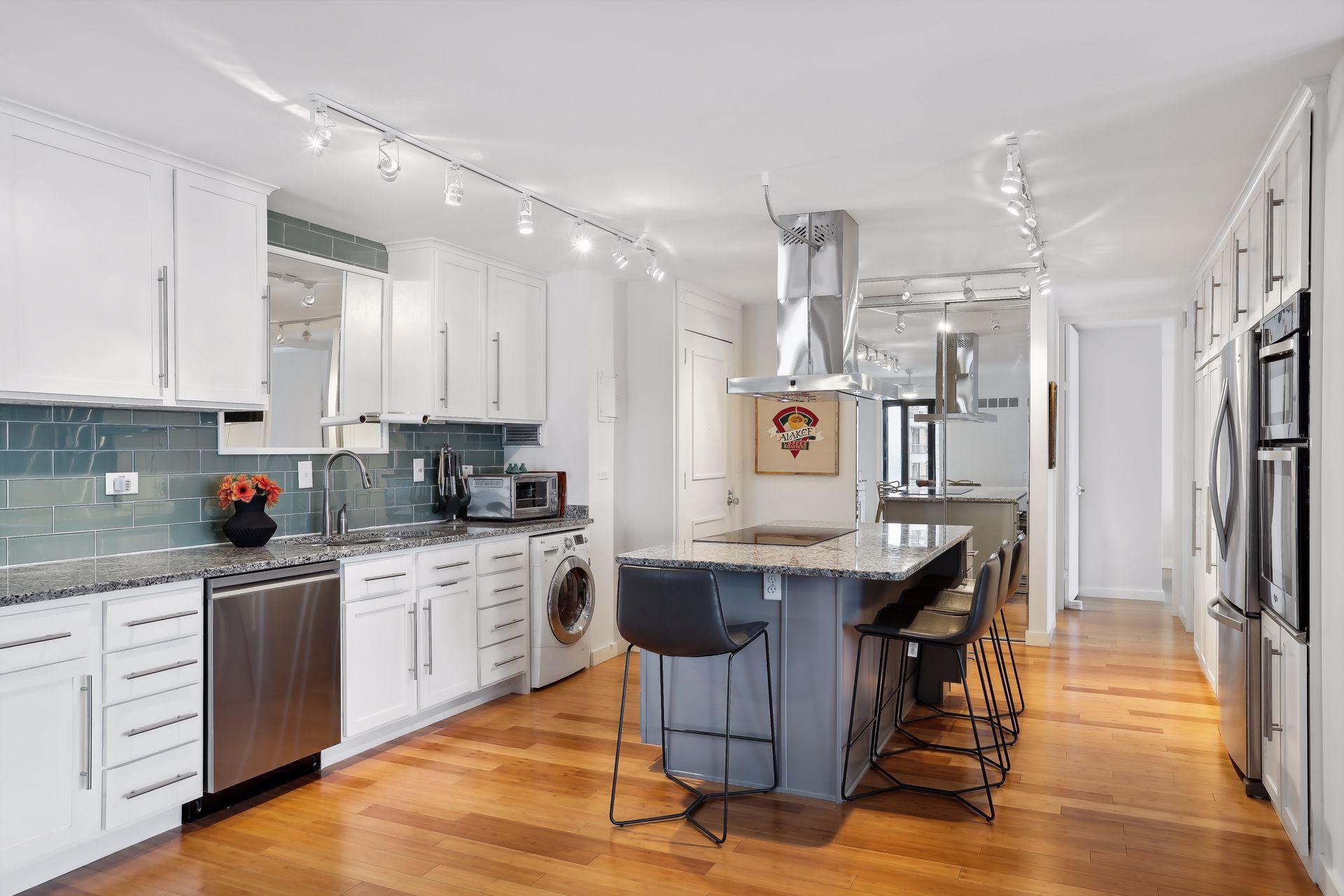 19 S 1st Street Unit: B1402