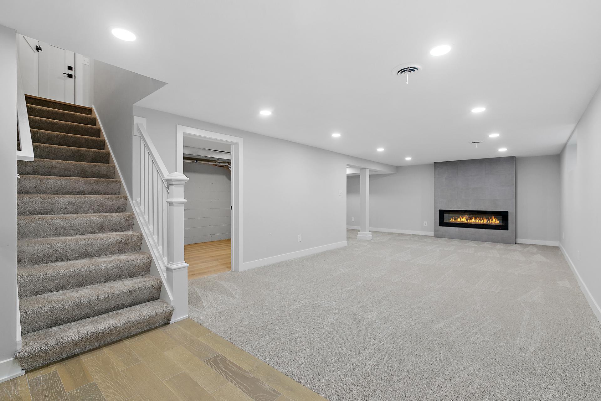 6016 Ewing Avenue S