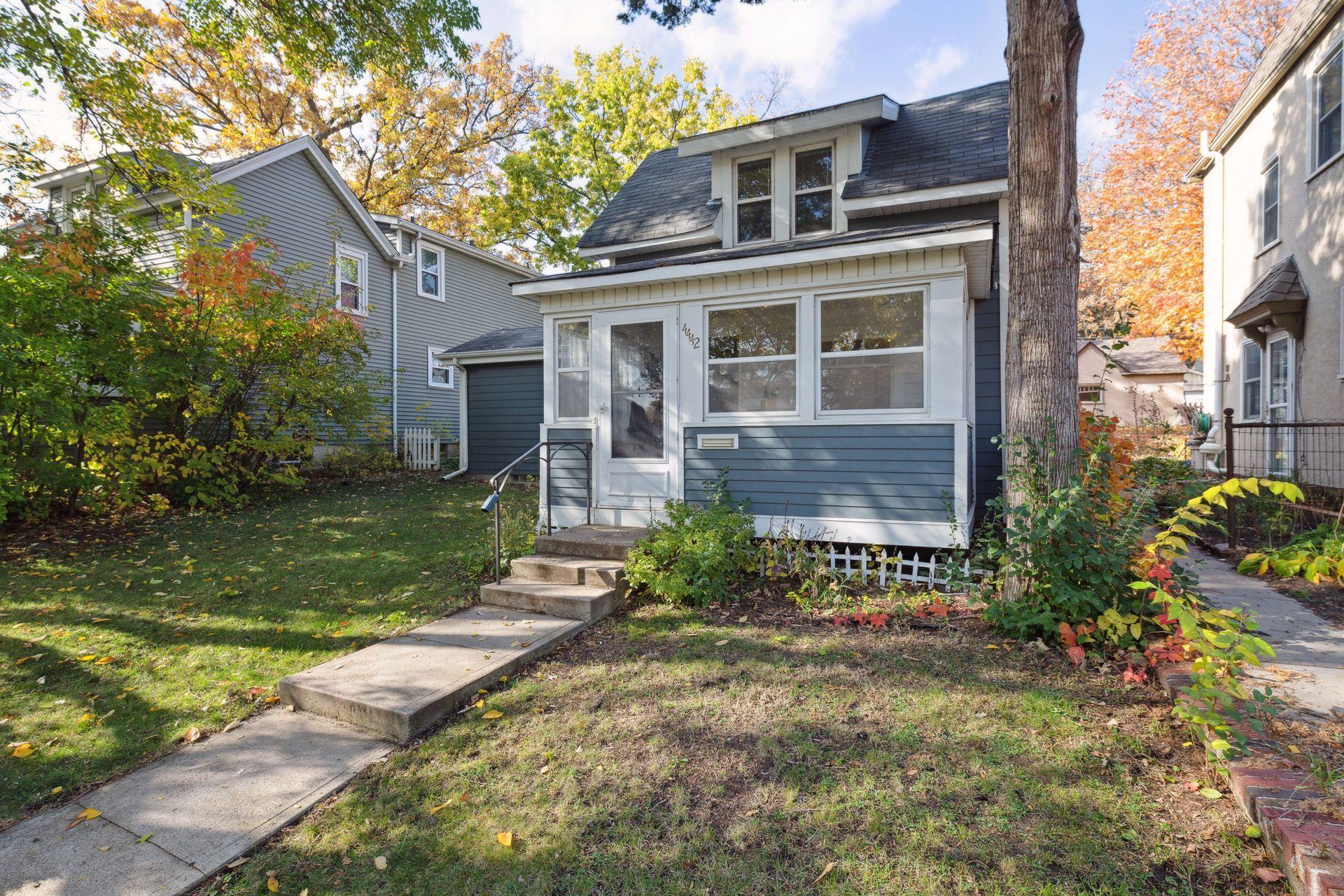 4442 Wentworth Avenue