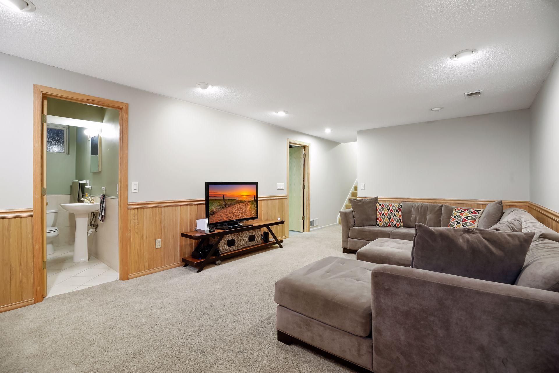4409 Ellsworth Drive