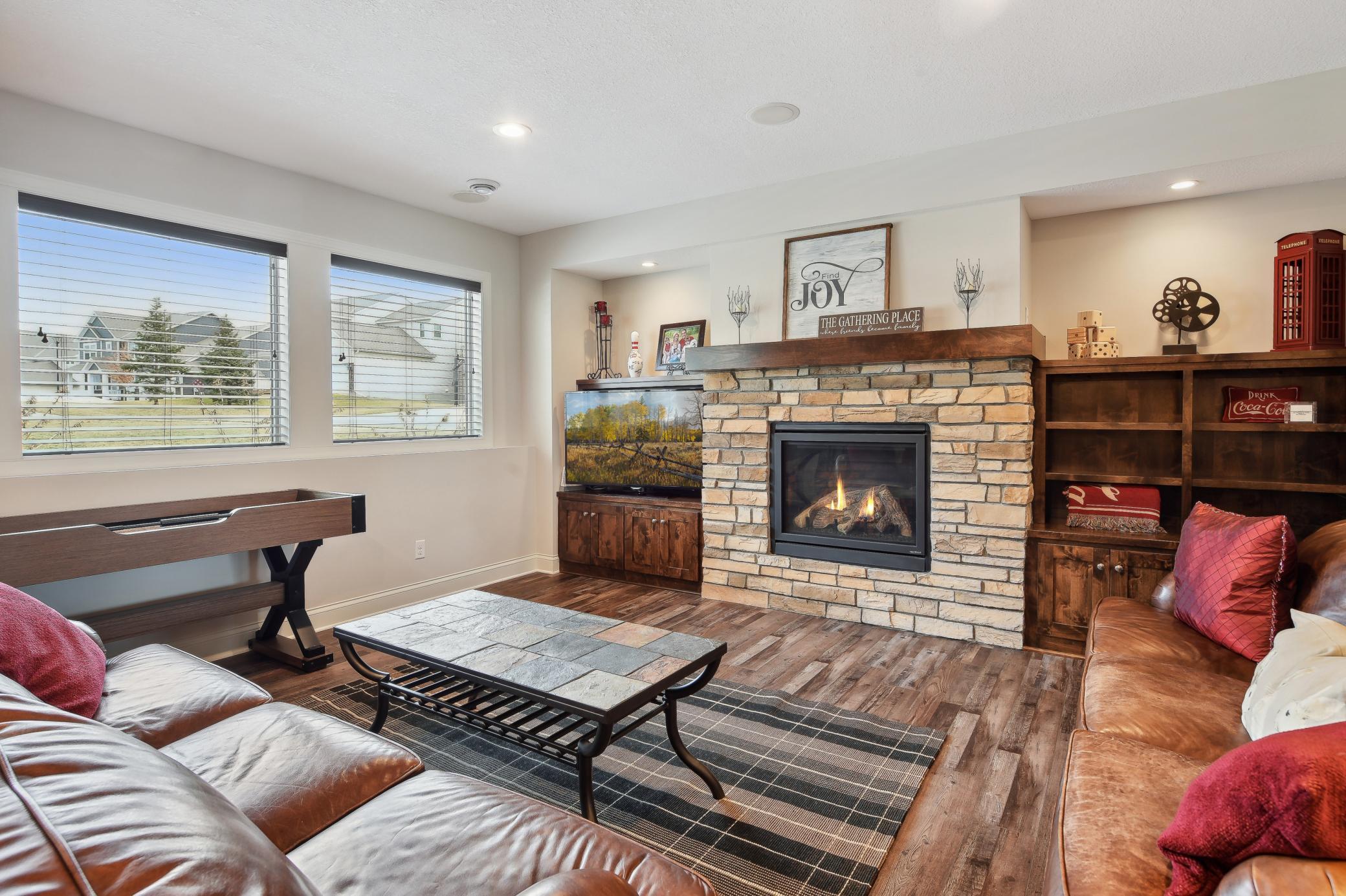 16000 55th Avenue N