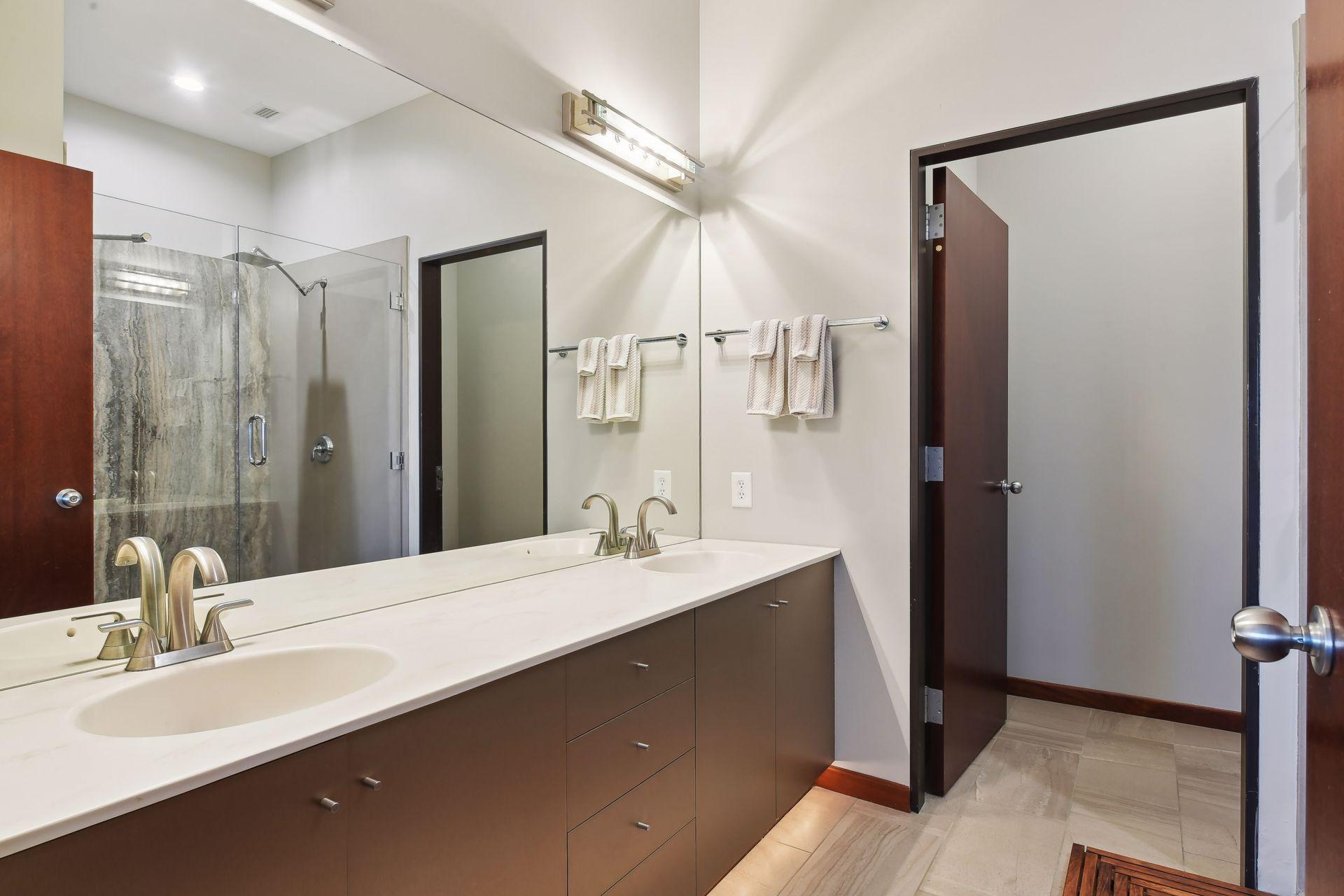 5601 Smetana Drive Unit: 504
