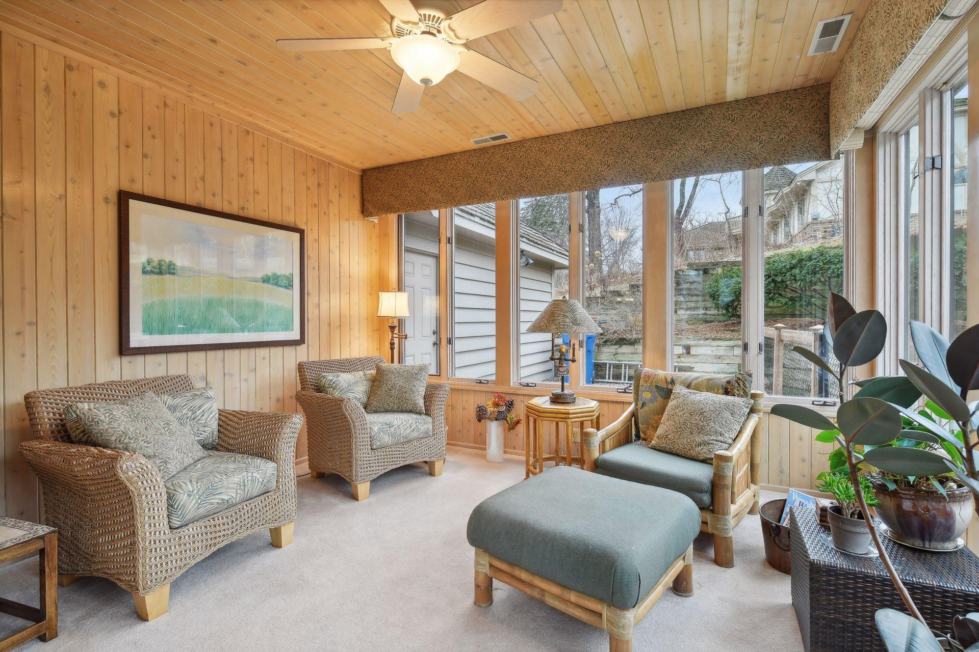 5525 River Bluff Curve