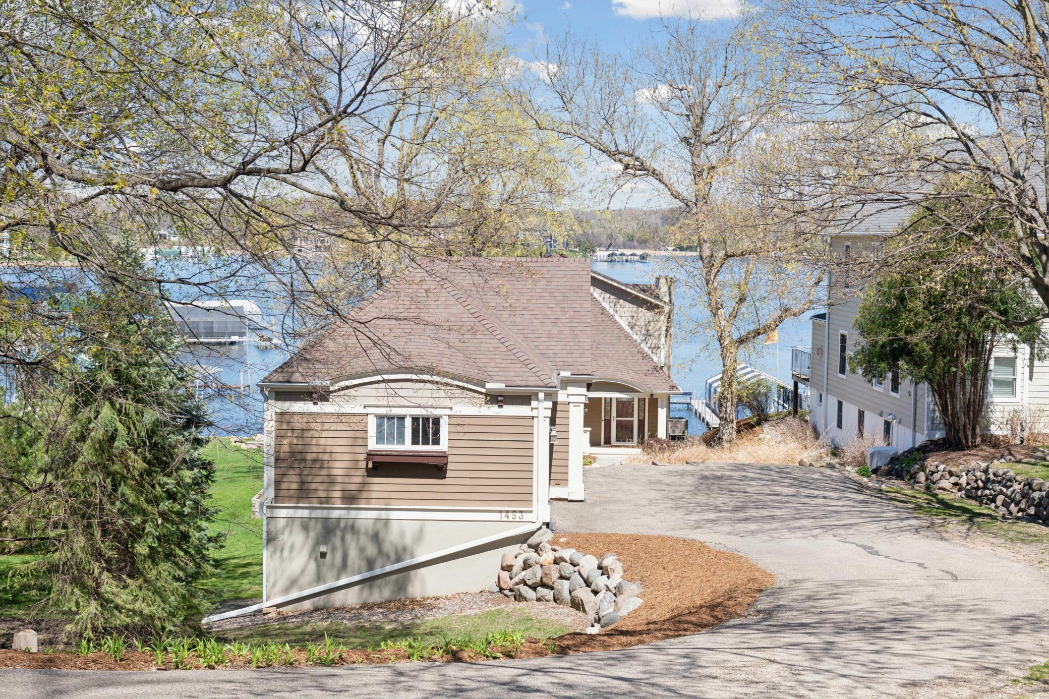 1453 Park Drive