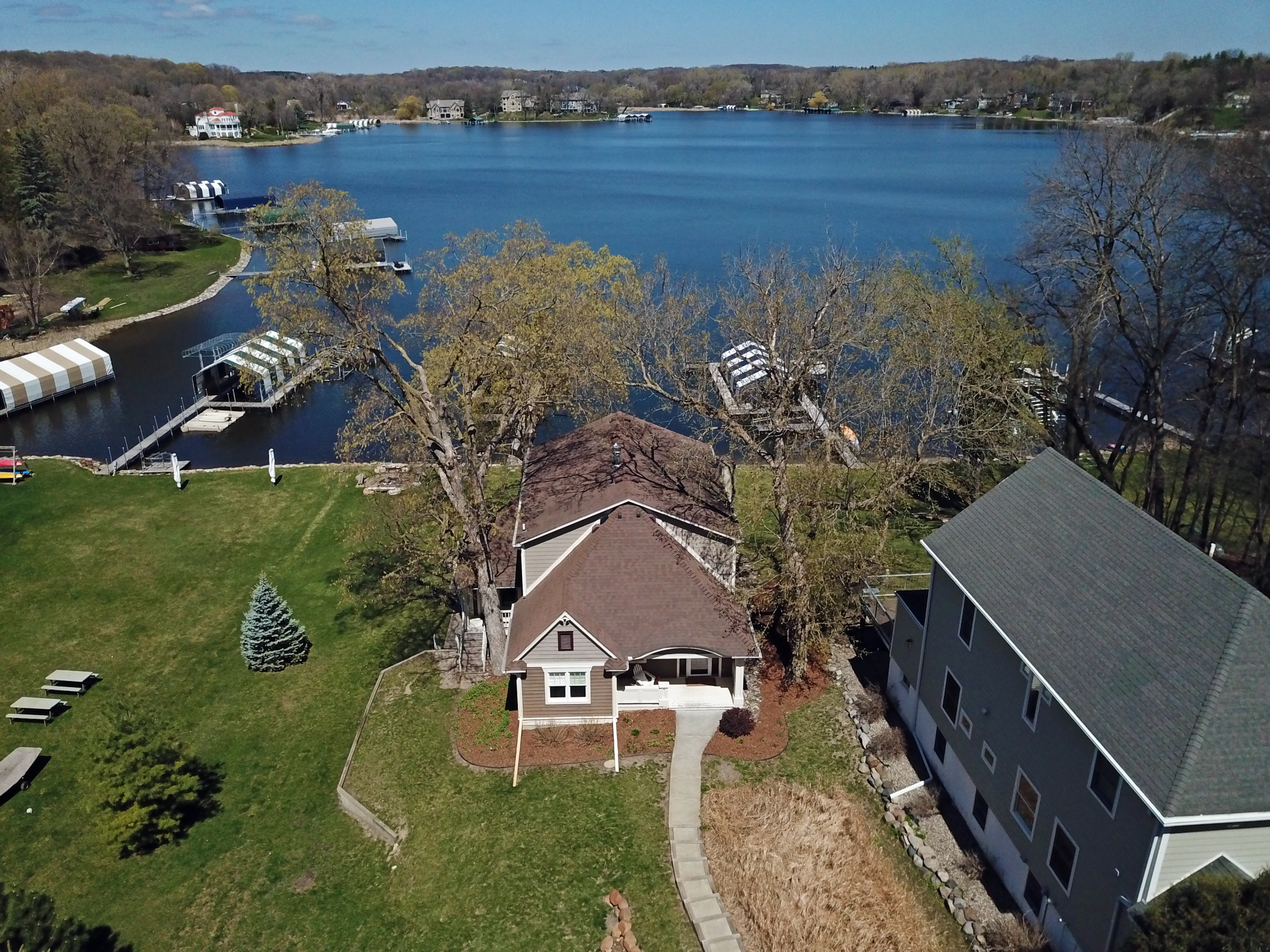 1453 Park Drive