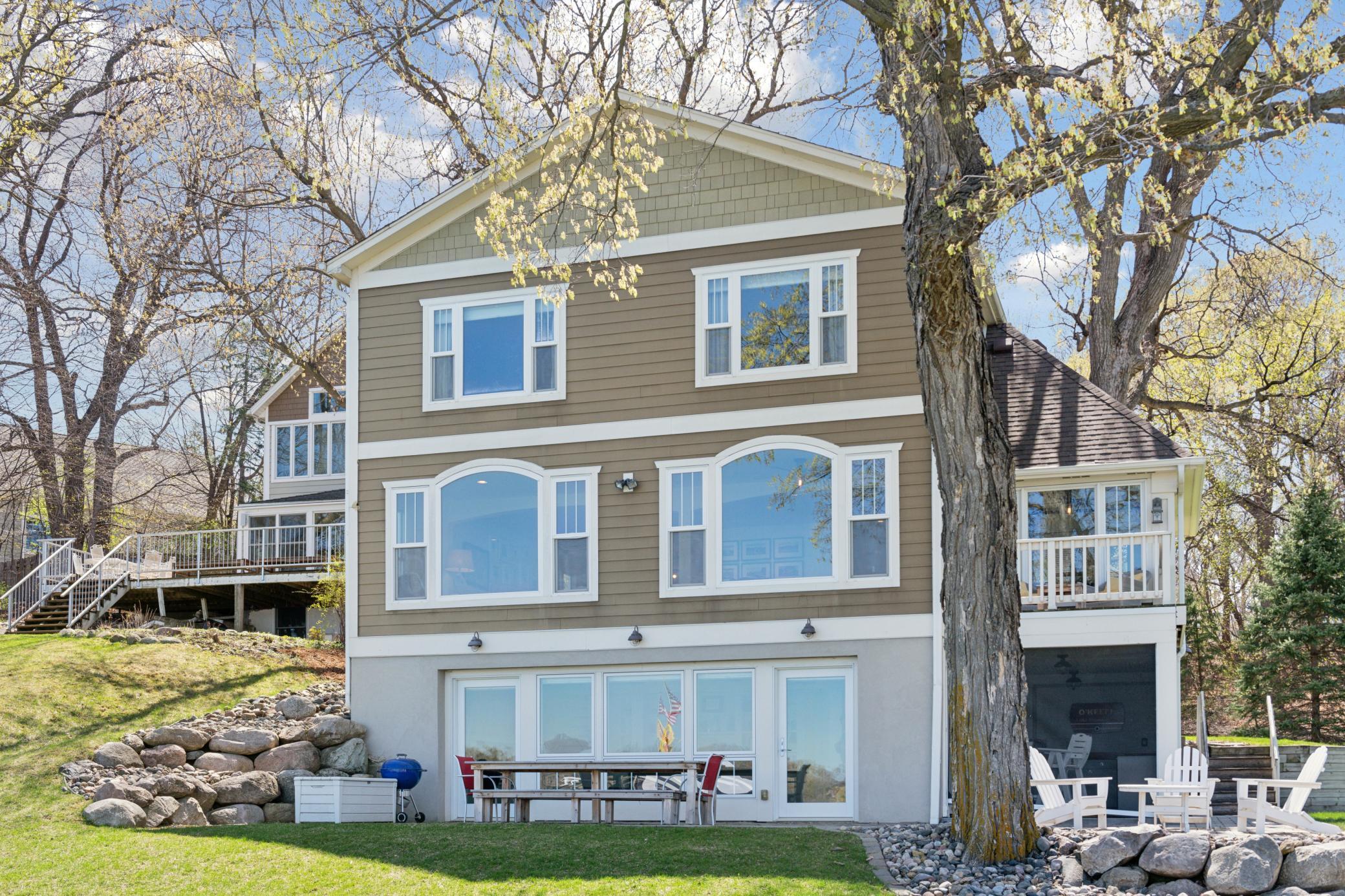 1453 Park Drive