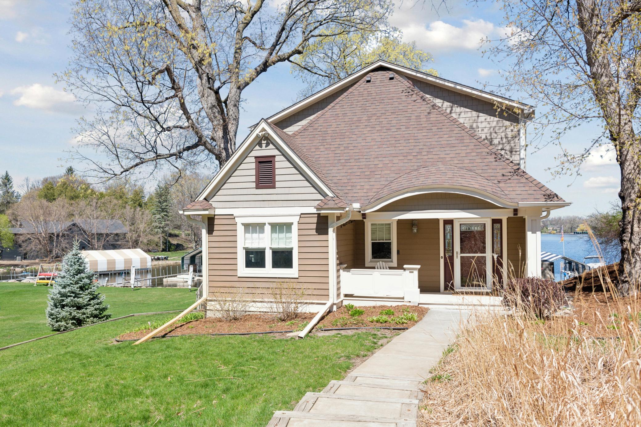 1453 Park Drive