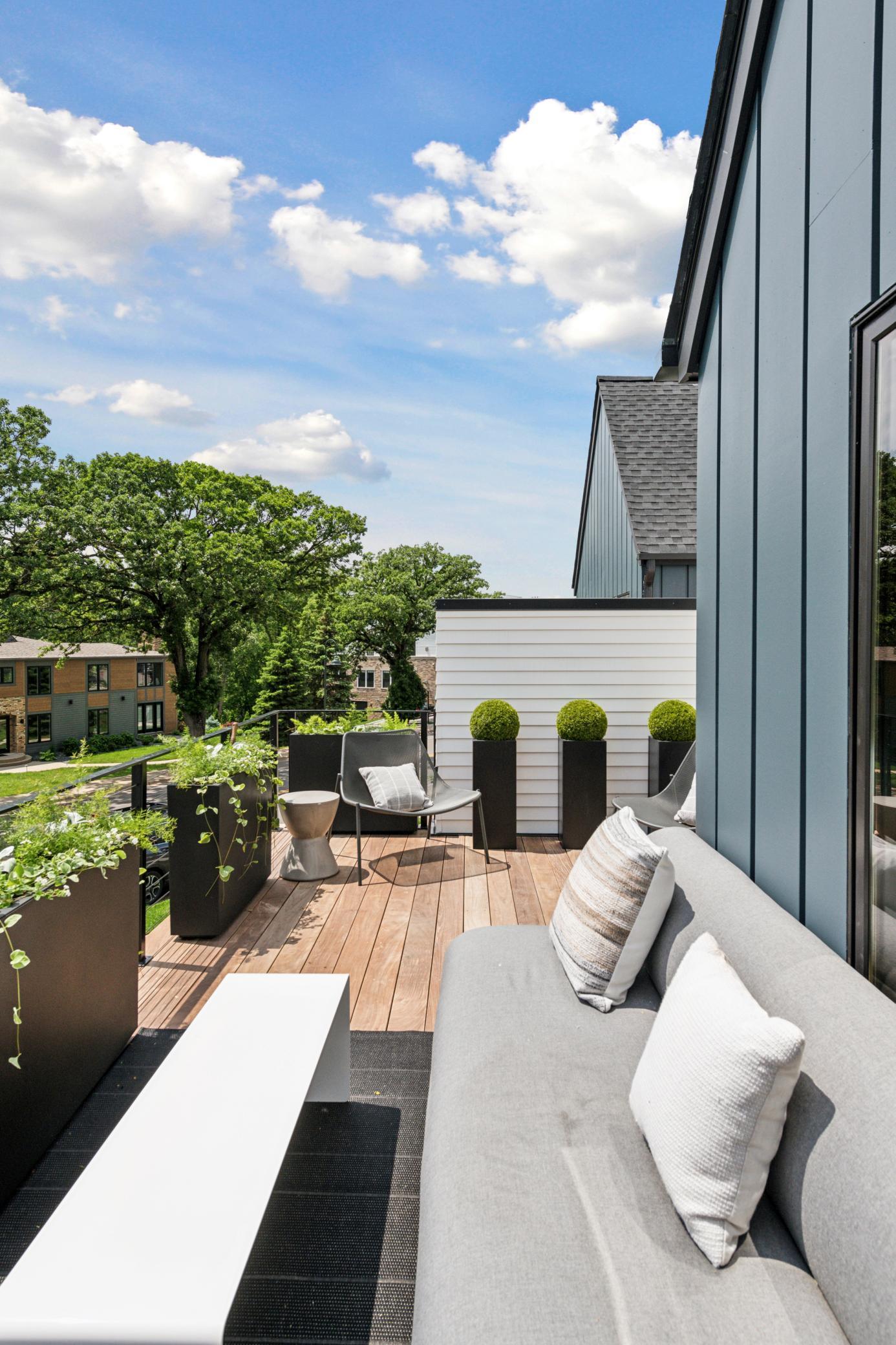 4404 Valley View Road