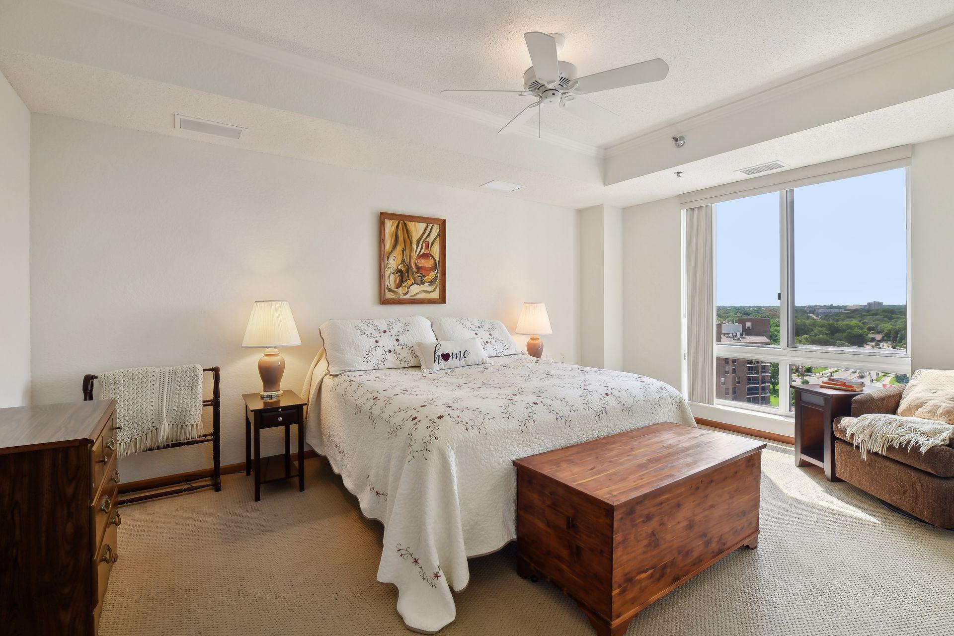 6600 Lyndale Avenue S Unit: 1204