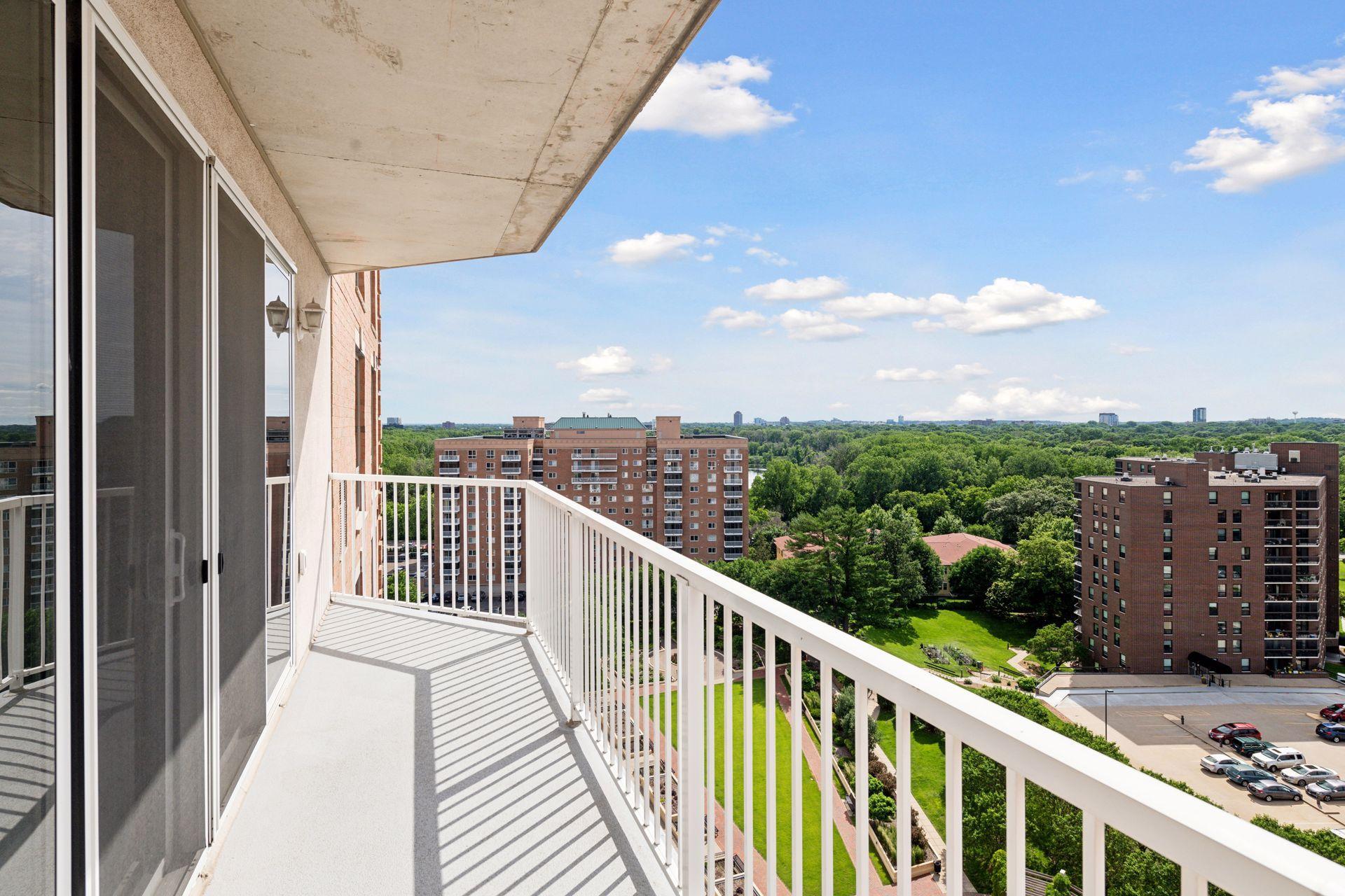 6600 Lyndale Avenue S Unit: 1204