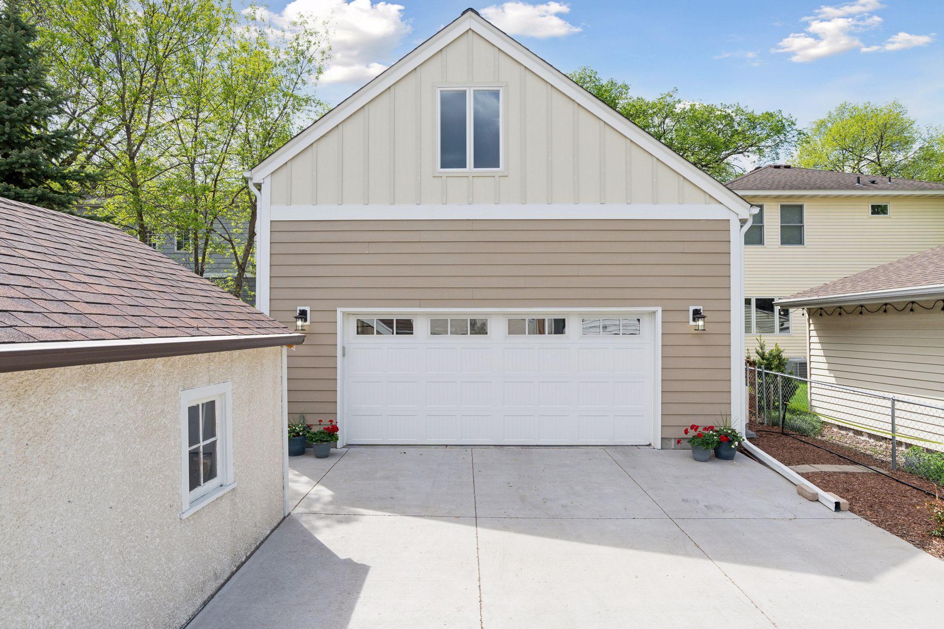 4125 Salem Avenue