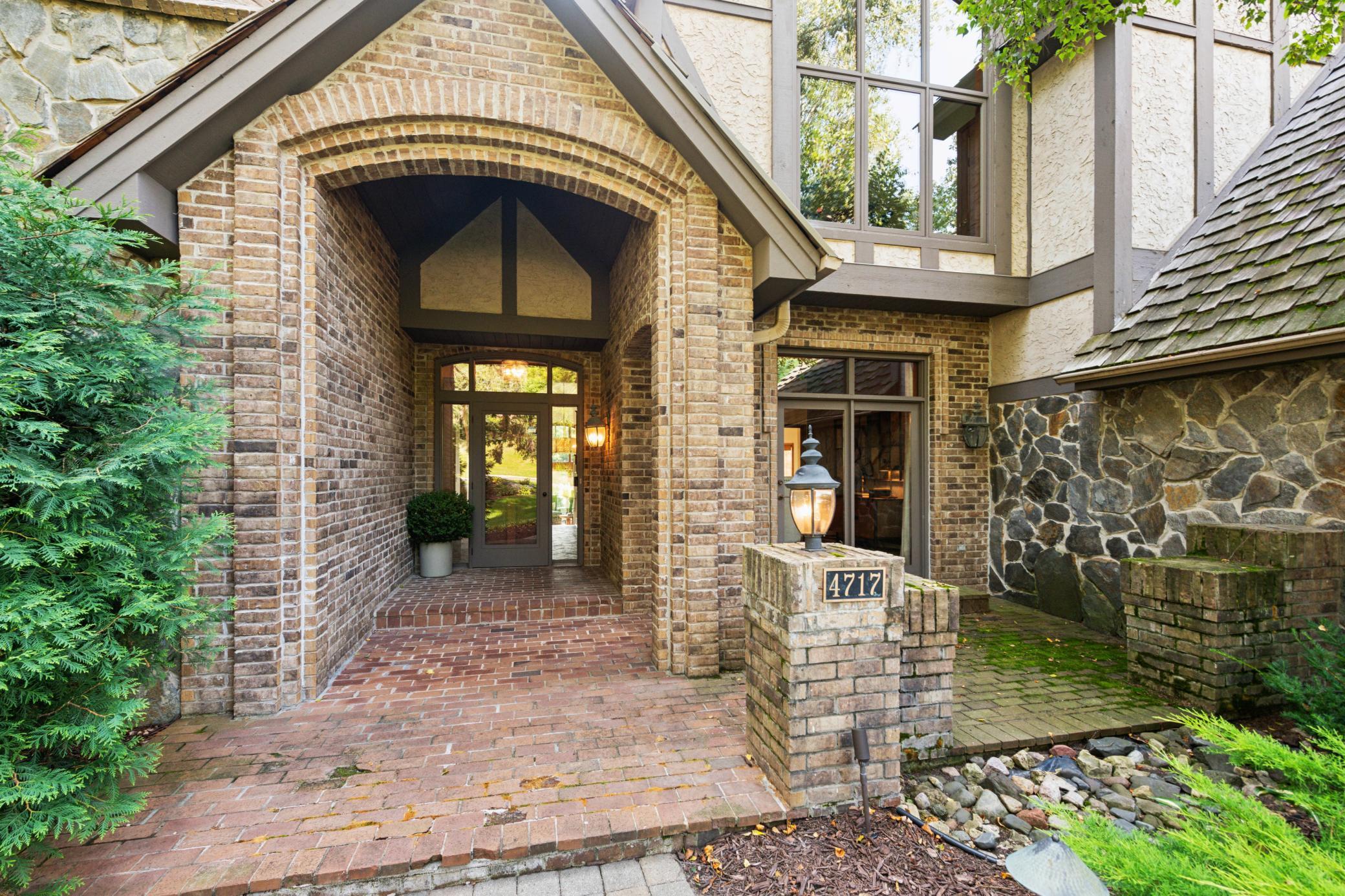 4717 Chantrey Place