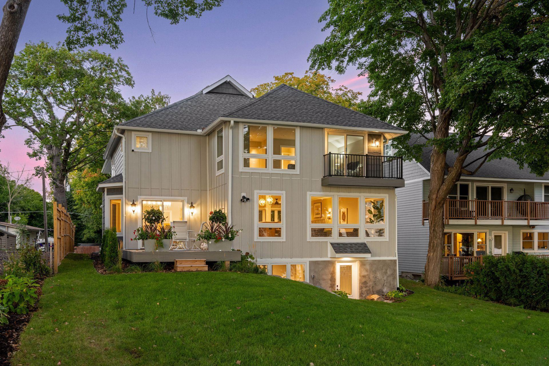 2815 Casco Point Road