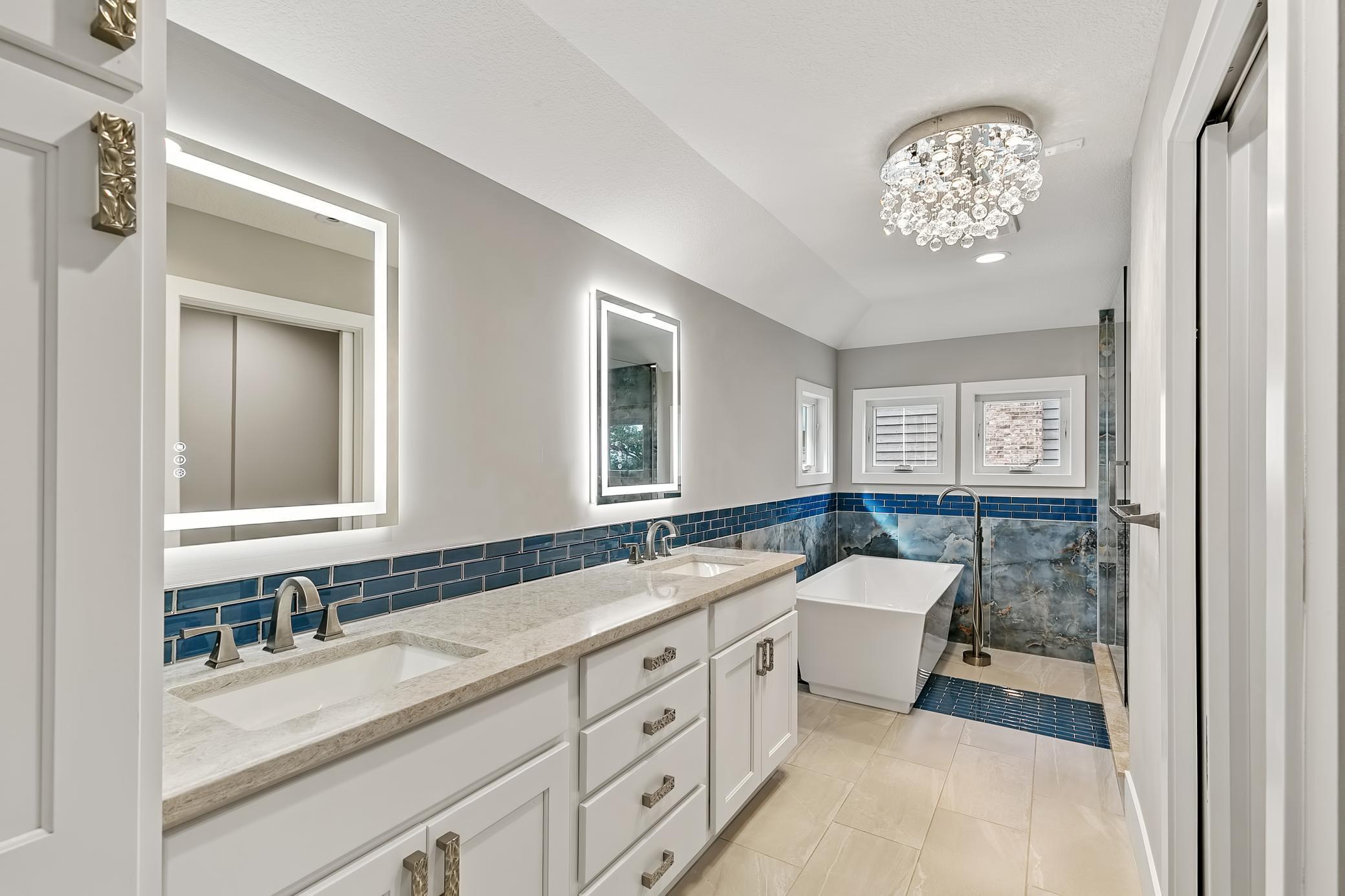 2815 Casco Point Road