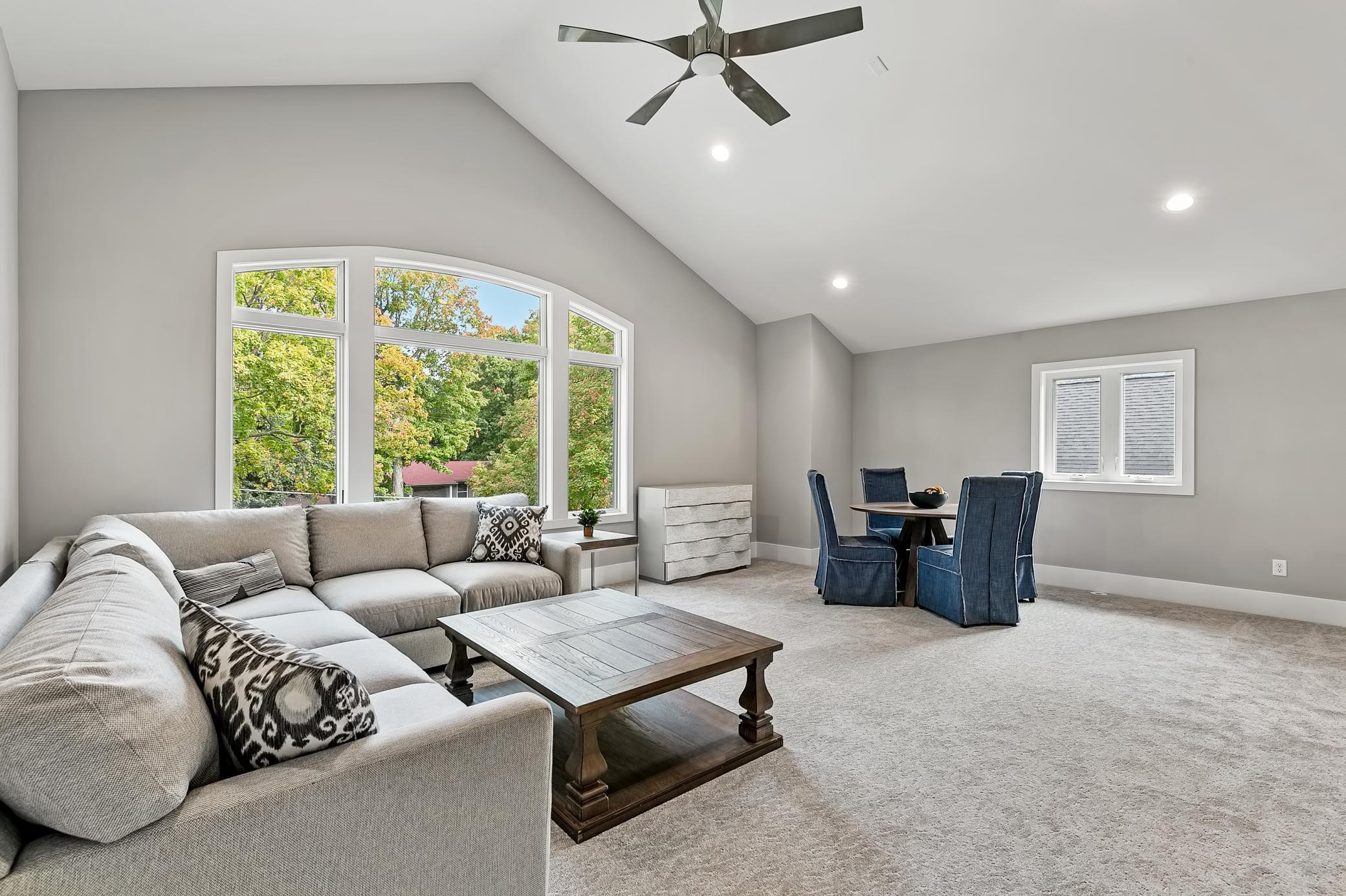 2815 Casco Point Road