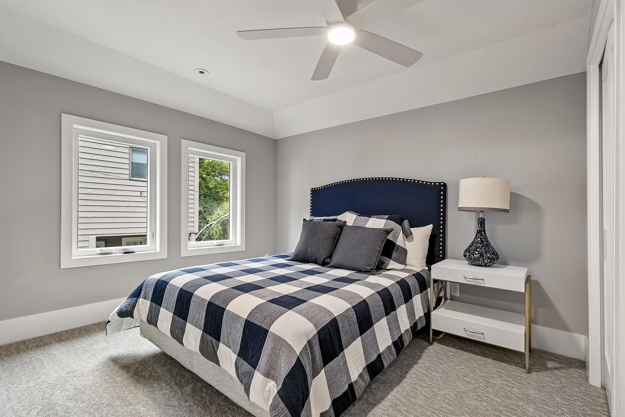 2815 Casco Point Road