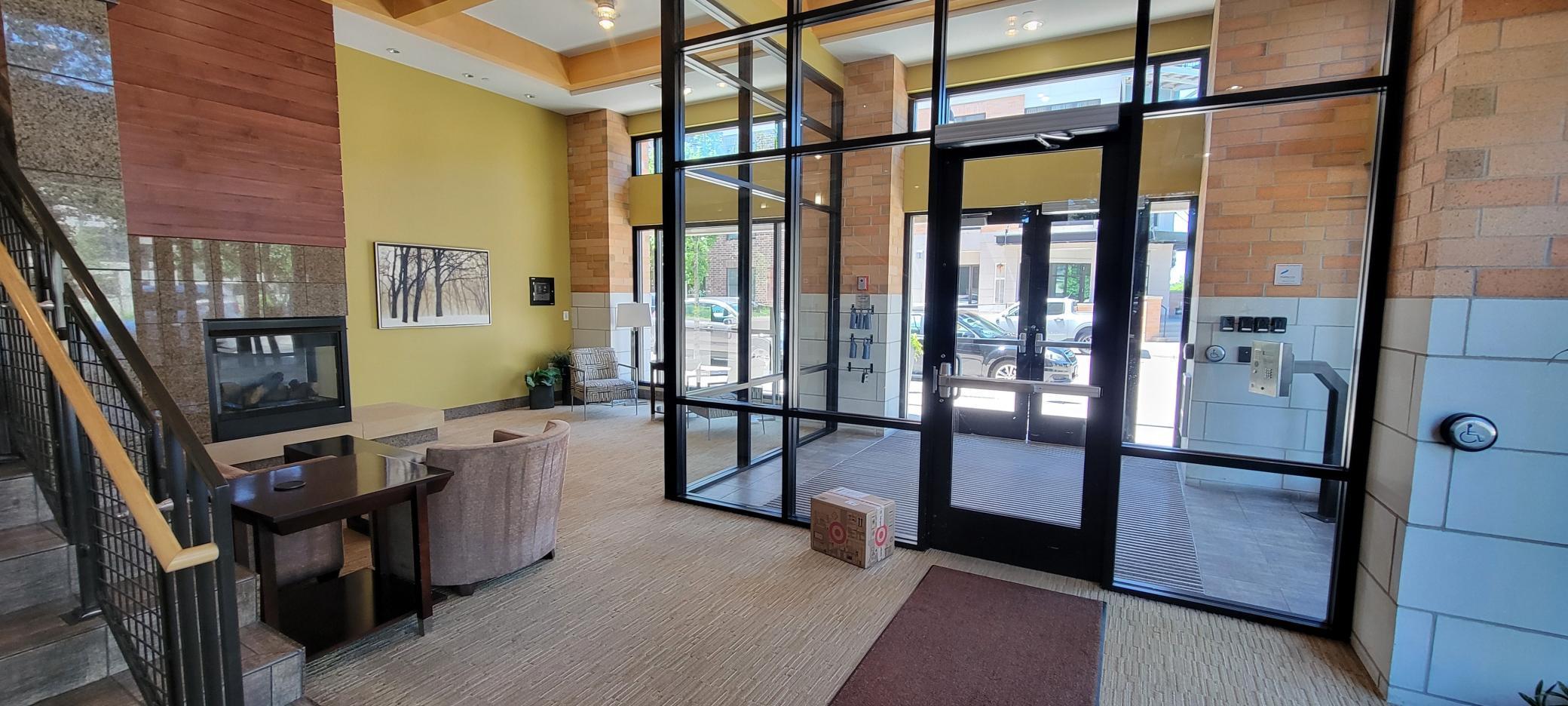 4525 Park Commons Drive Unit: 208