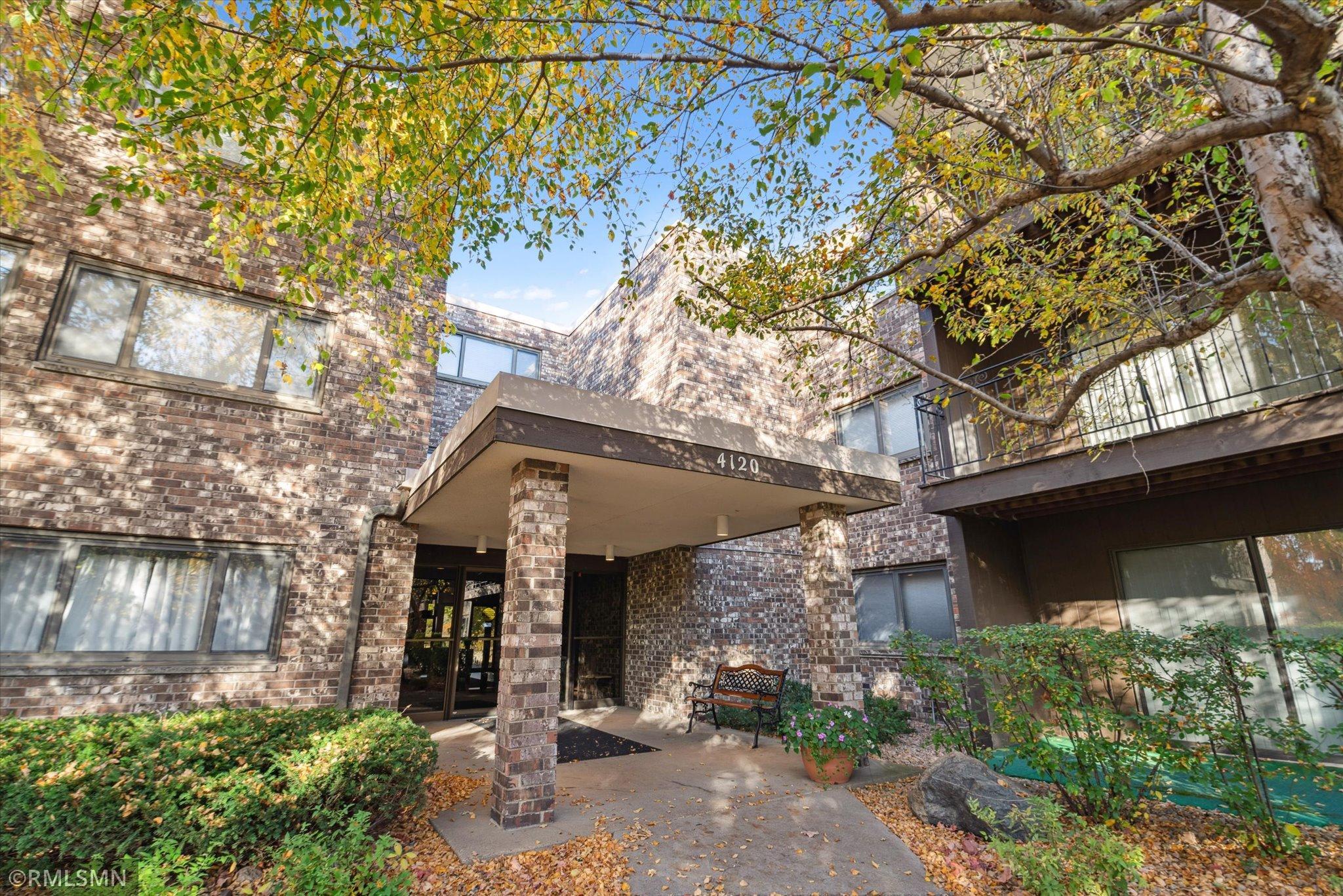 4120 Parklawn Avenue Unit: 330
