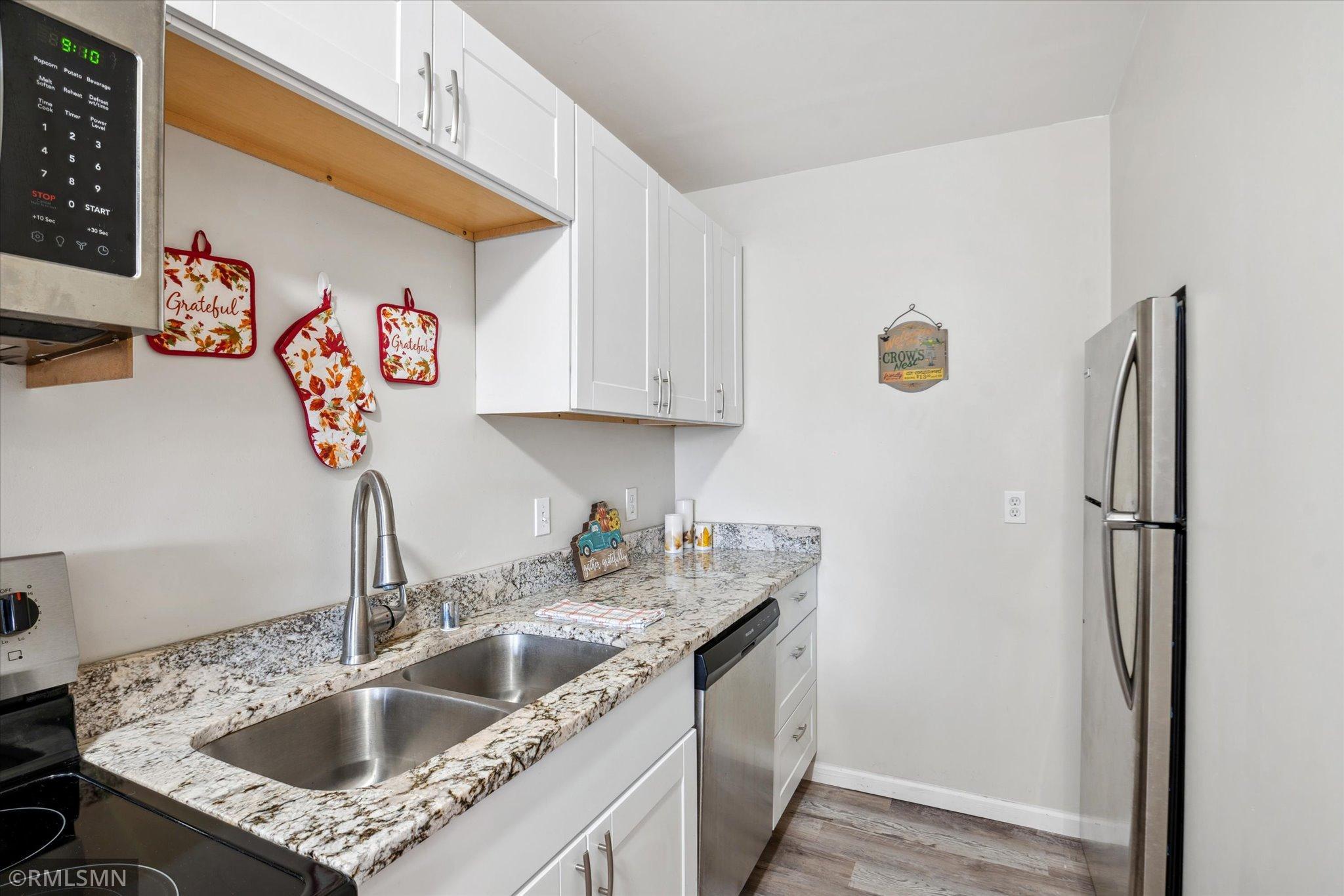 4120 Parklawn Avenue Unit: 330