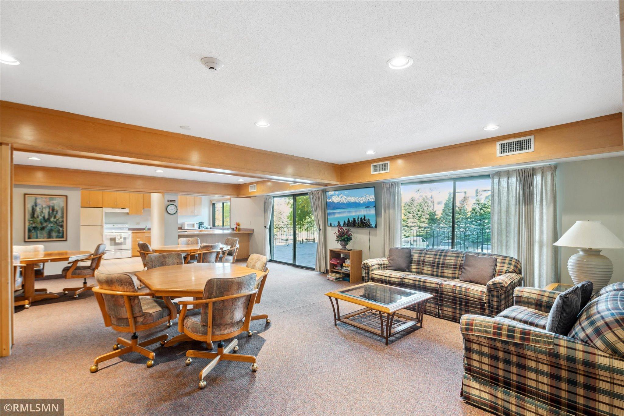 4120 Parklawn Avenue Unit: 330