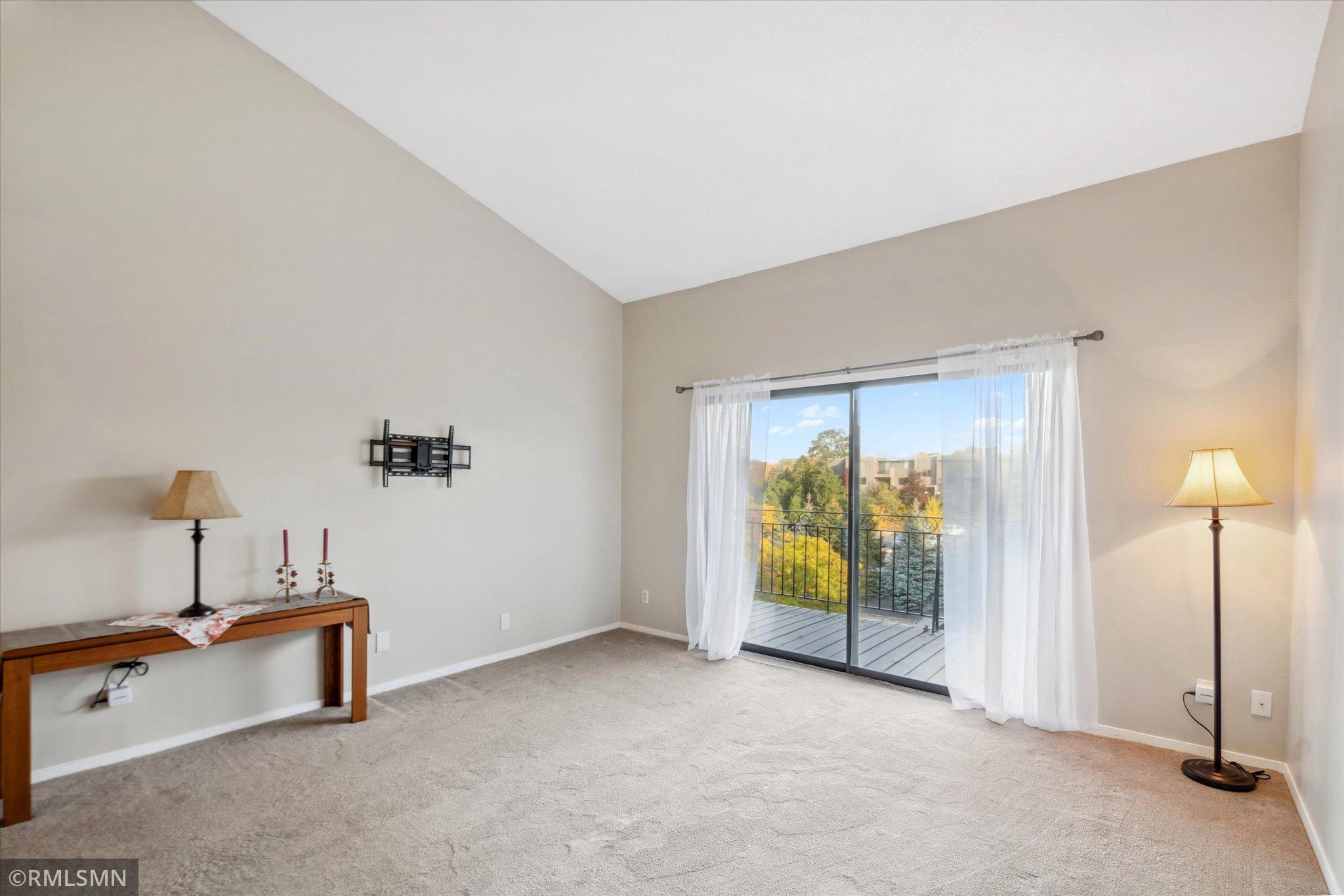 4120 Parklawn Avenue Unit: 330