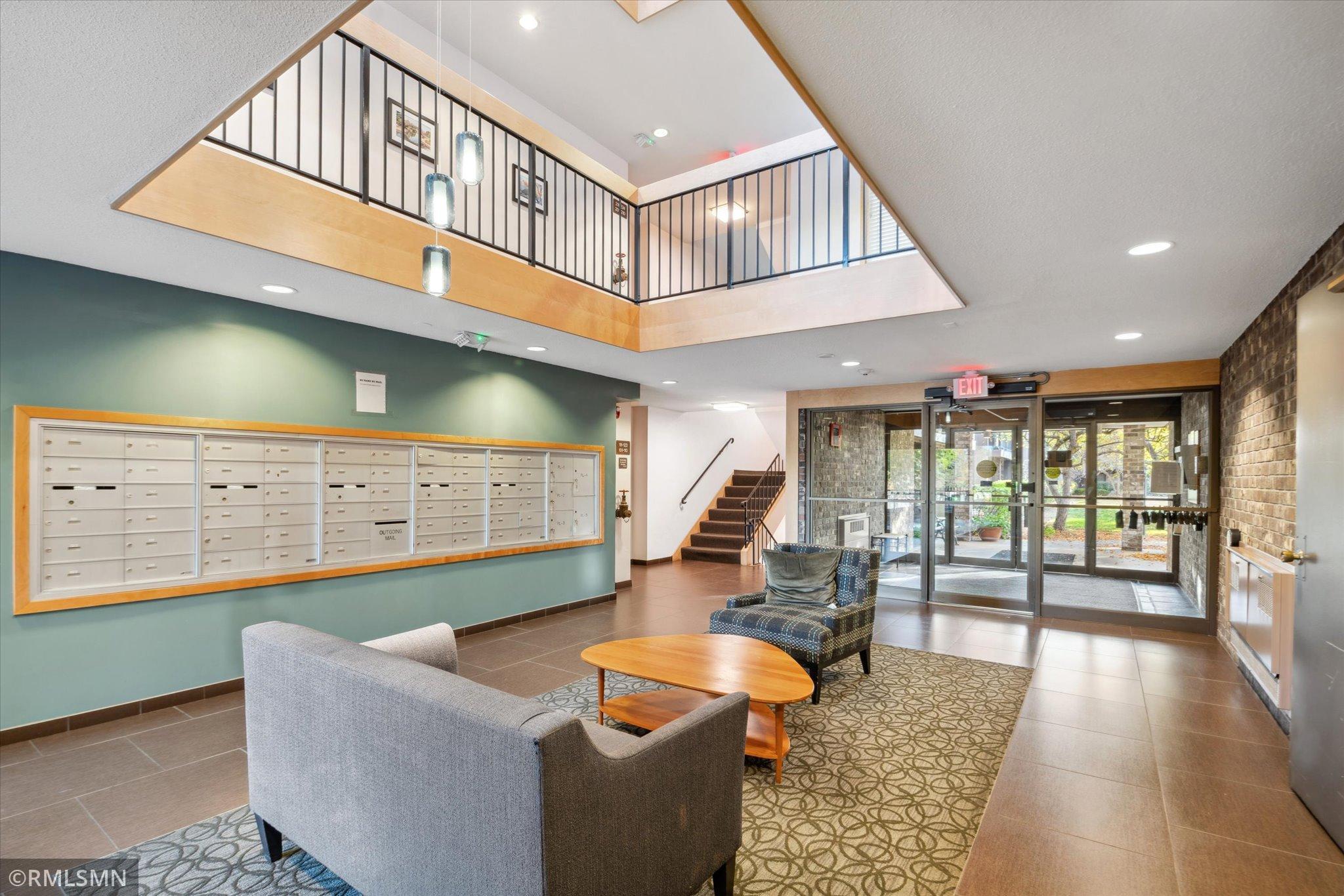 4120 Parklawn Avenue Unit: 330