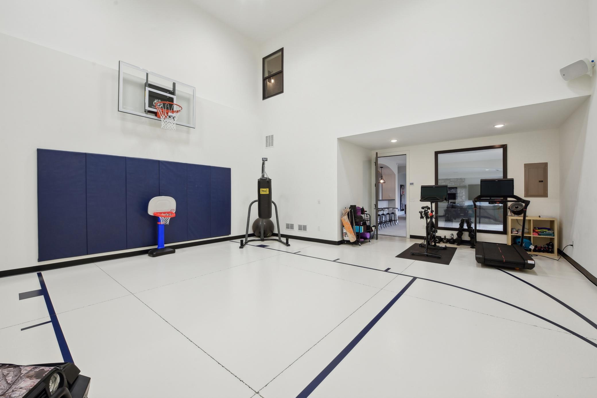 5900 Club Valley Road