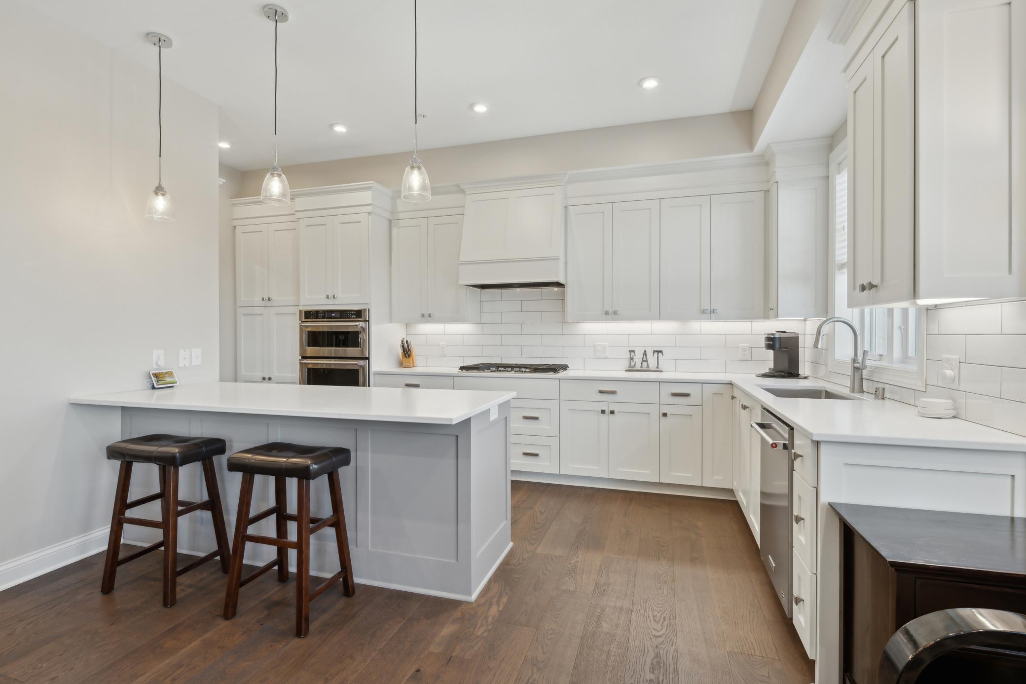 4901 Hawthorne Court Unit: 204