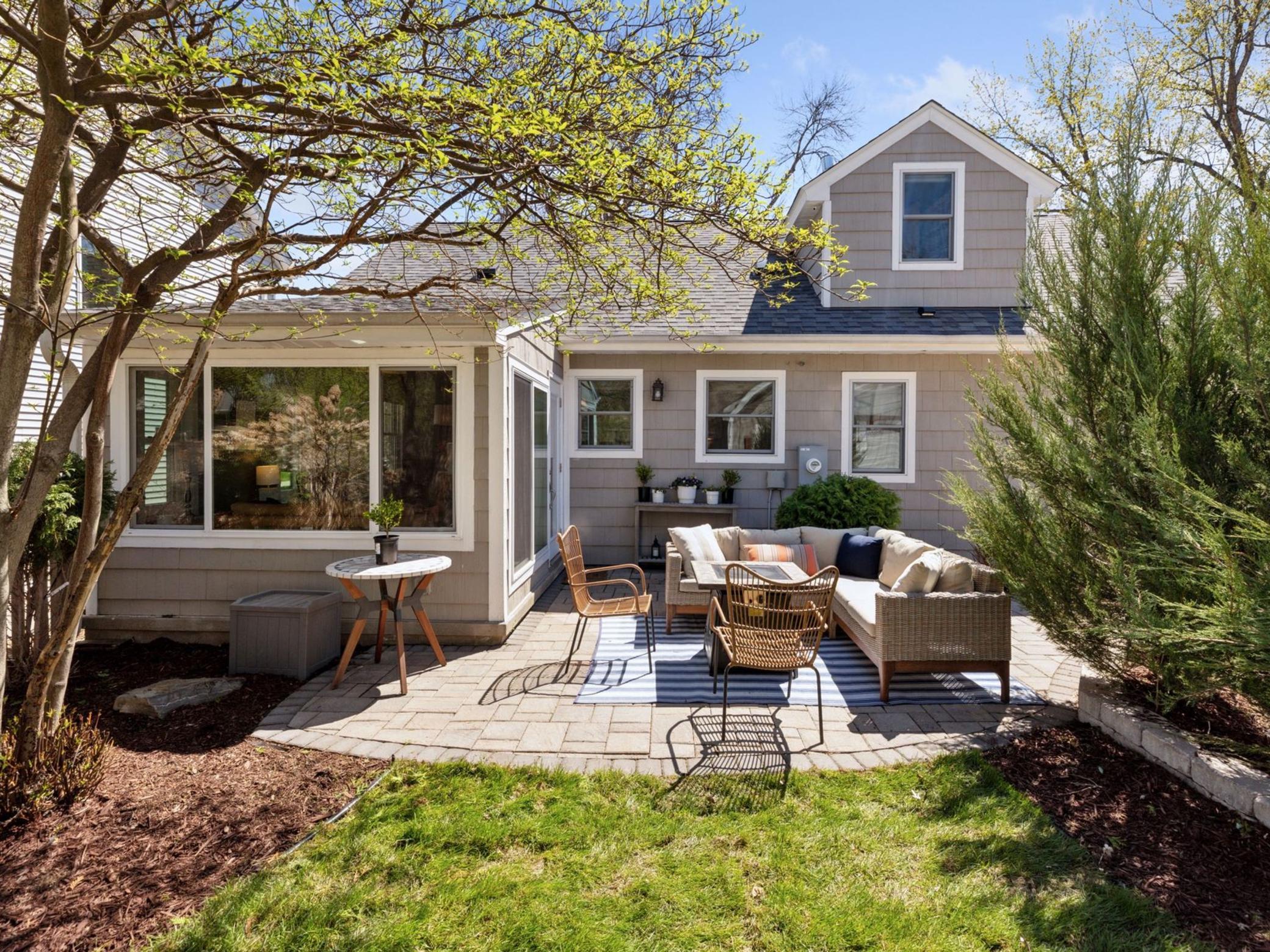 5112 Windsor Avenue